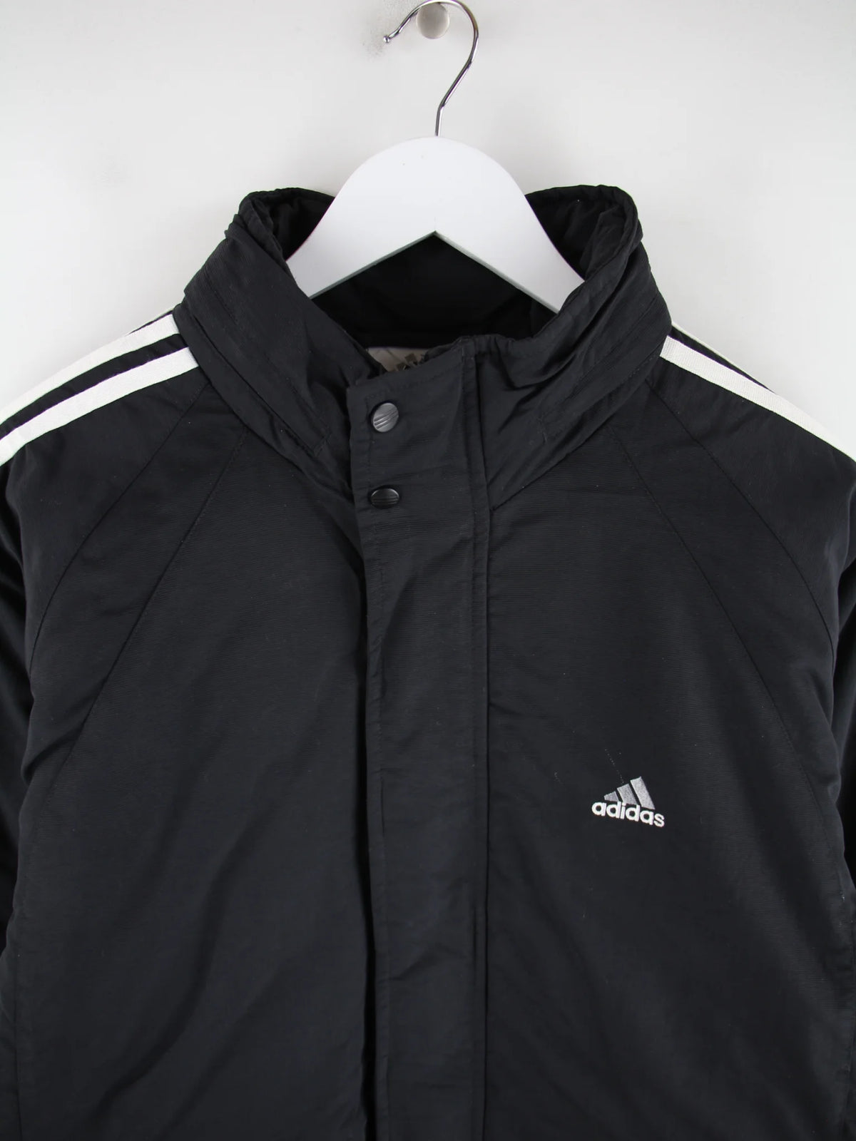 Adidas Jacke Schwarz M – Detailansicht Vorderseite