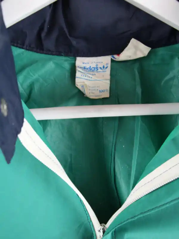 Adidas Leichte Jacke Mehrfarbig L – Etikett