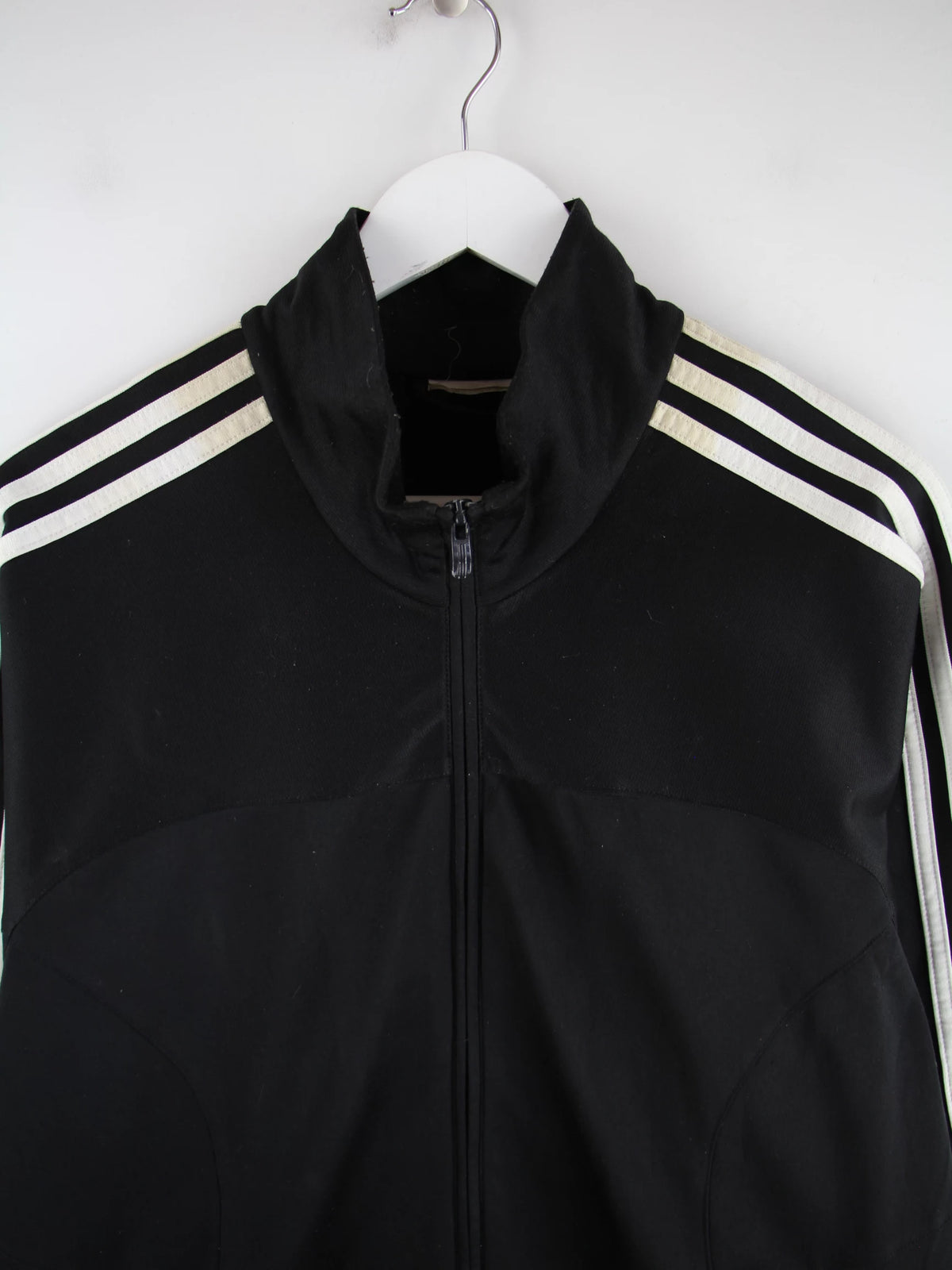 Adidas Trainingsjacke Schwarz L – Detailansicht Vorderseite