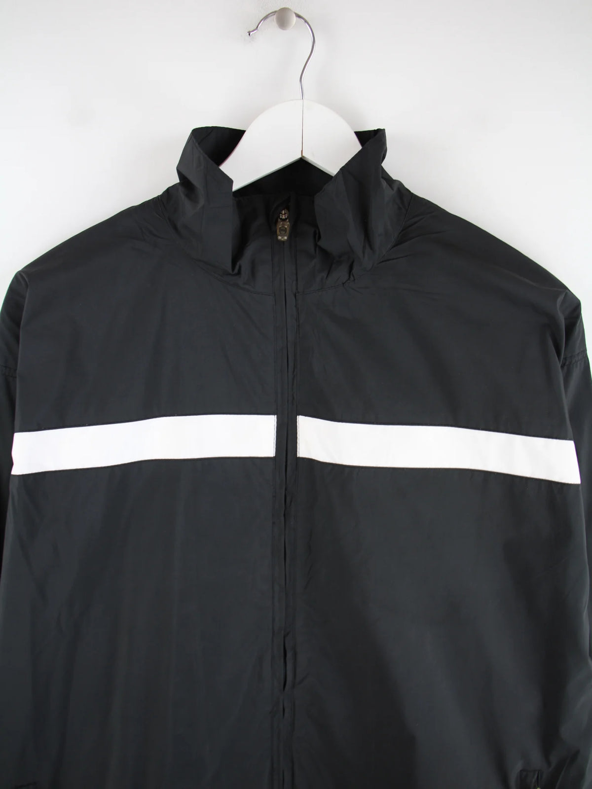 Champion Leichte Jacke Schwarz L – Detailansicht Vorderseite
