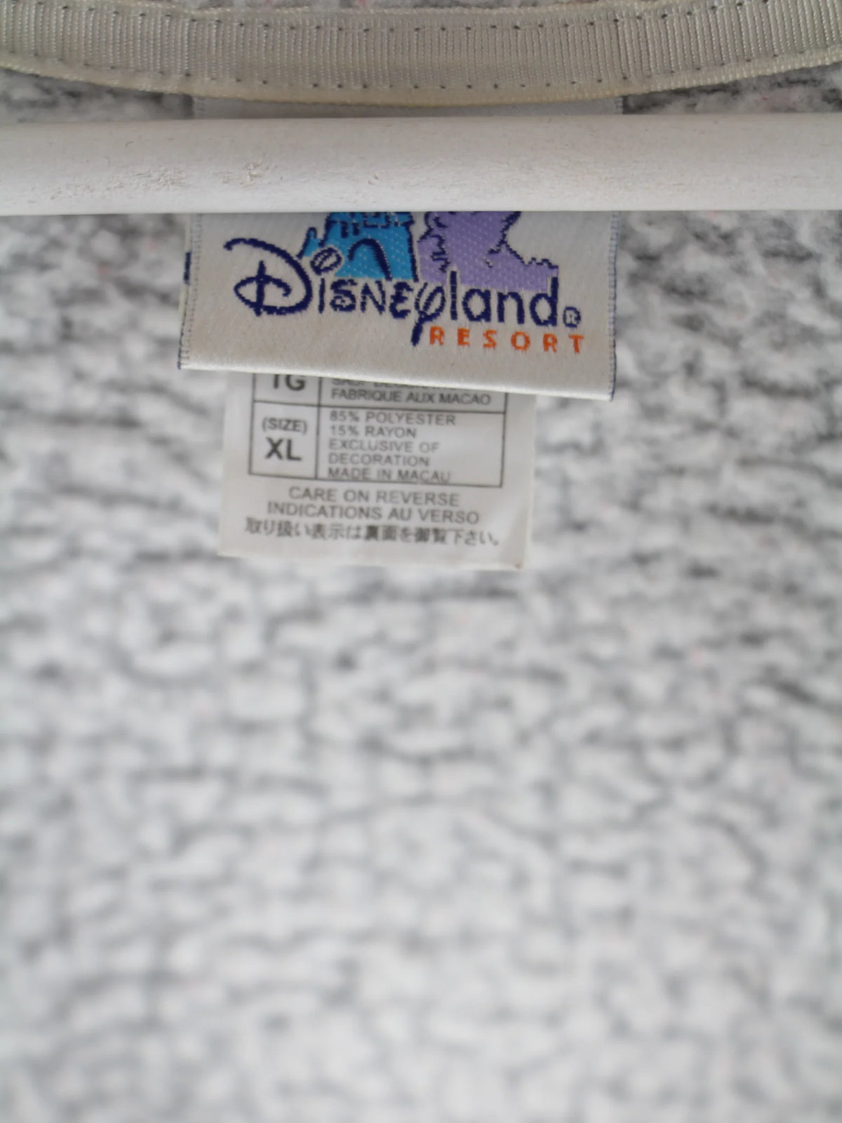 Disney Fleece Grau XL – Etikett
