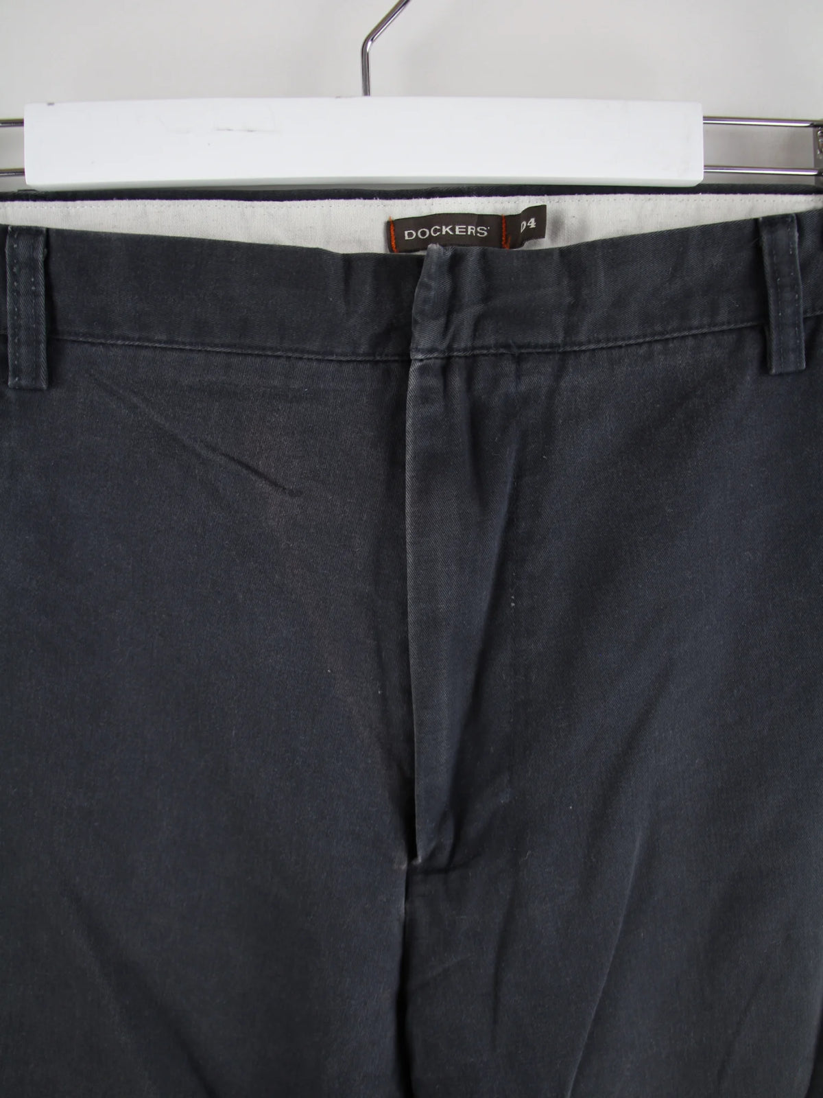 Dockers Hose Grau – Detailansicht Vorderseite
