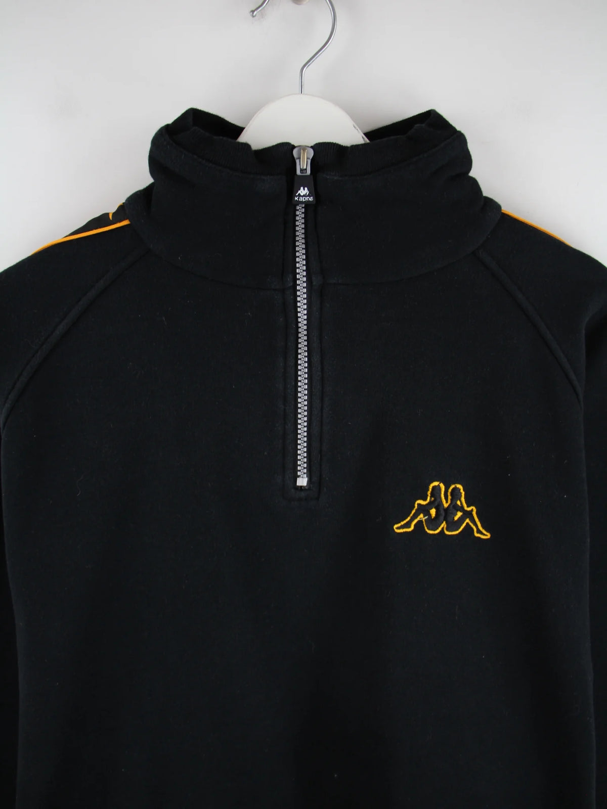 Kappa Sweater Schwarz XXL – Detailansicht Vorderseite