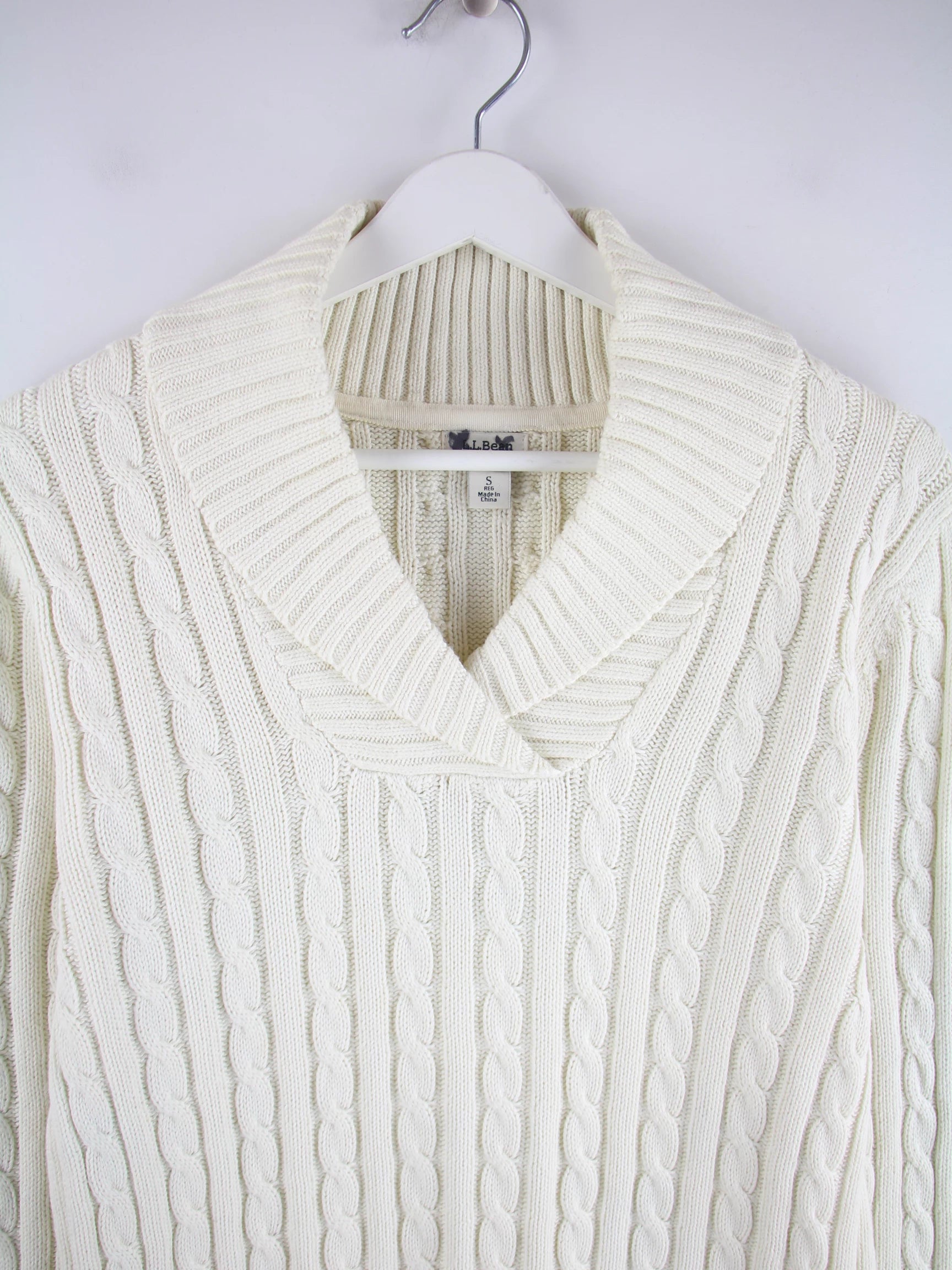 L.L. Bean Pullover Beige S – Detailansicht Vorderseite