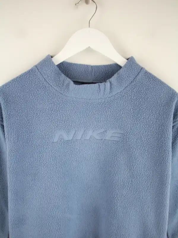 Nike Fleece Blau S – Detailansicht Vorderseite