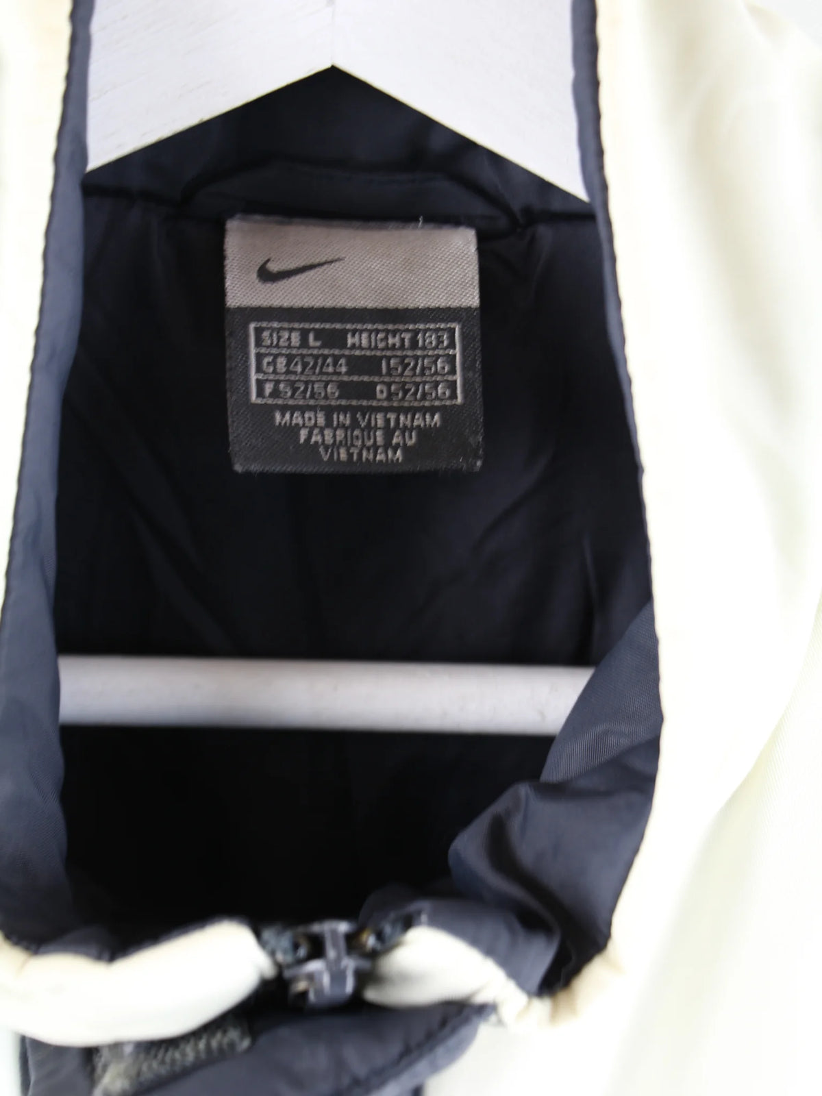 Nike Jacke Mehrfarbig L – Etikett
