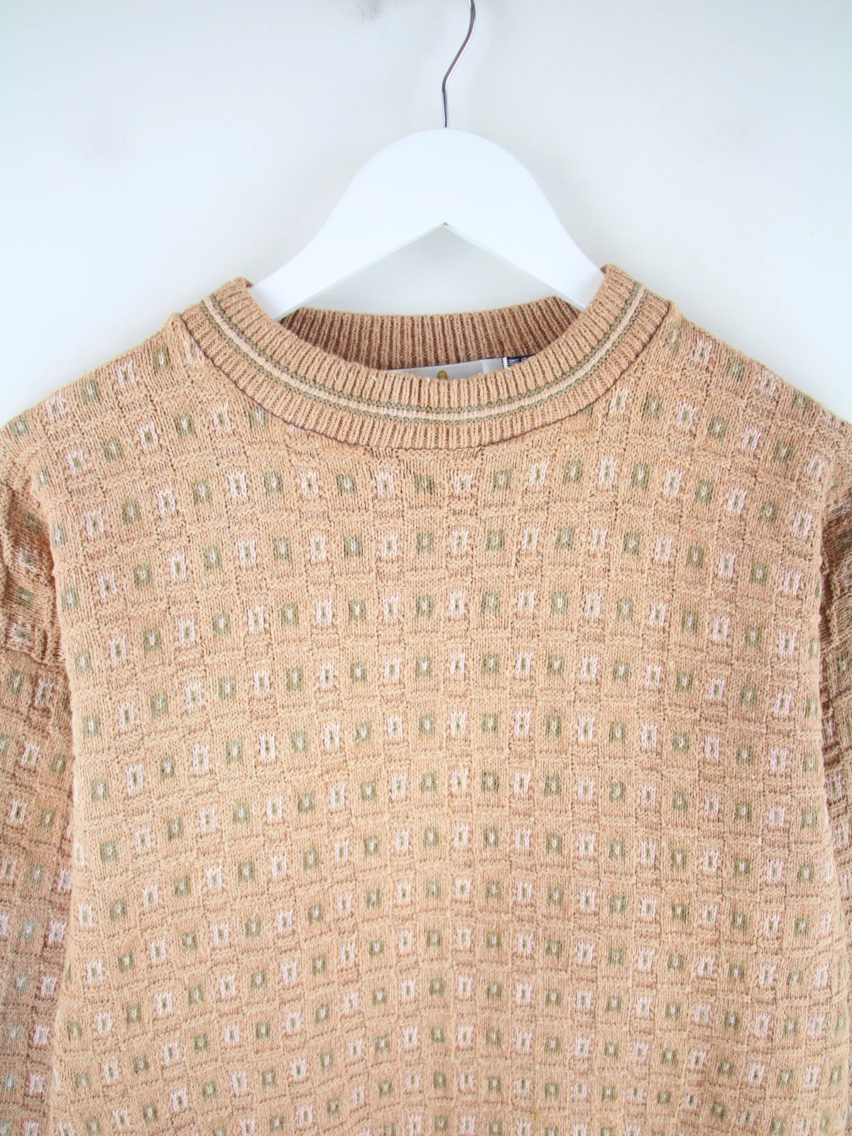 Vintage Pullover Beige M – Detailansicht Vorderseite