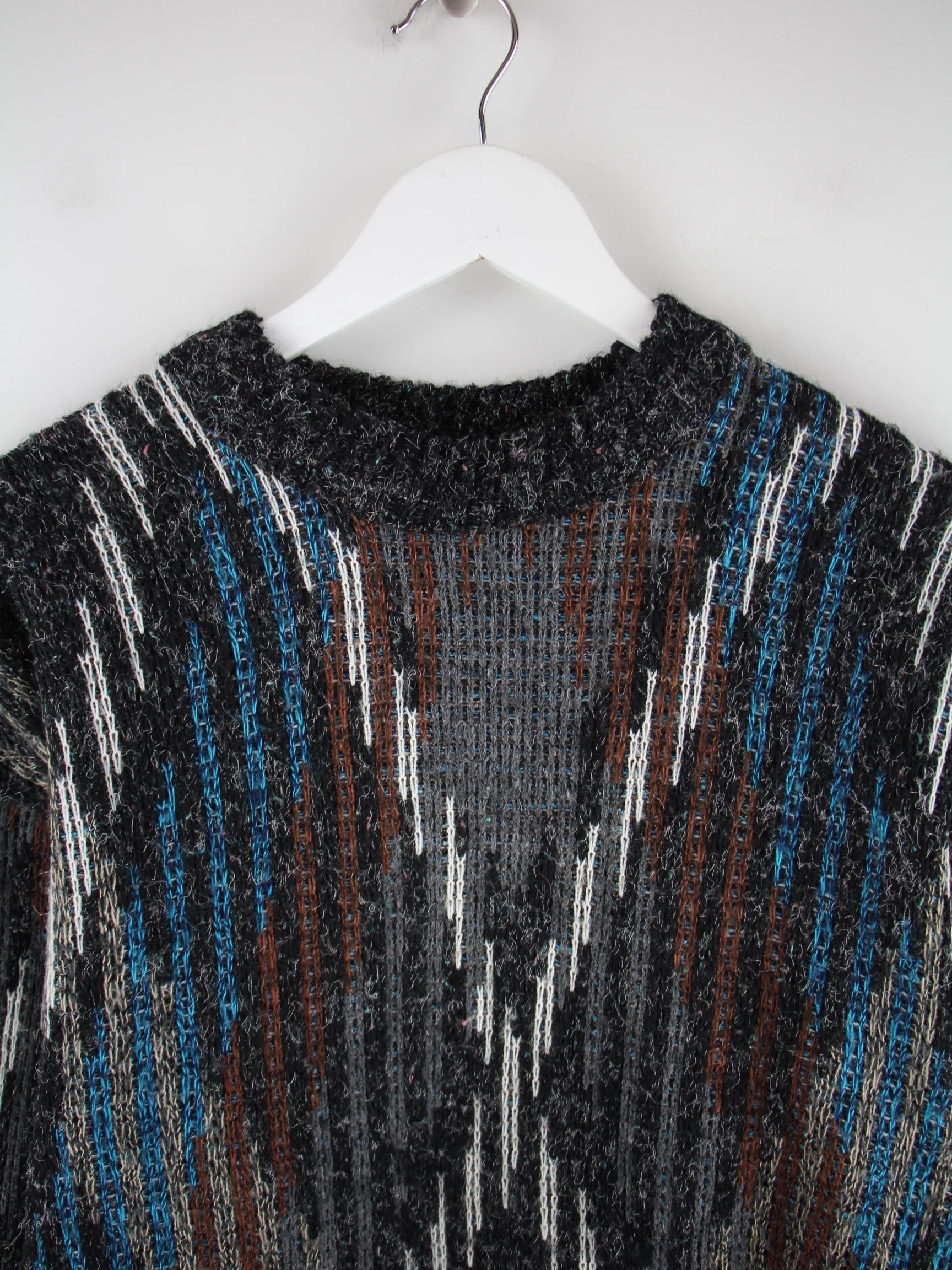 Vintage Pullover Mehrfarbig XXL – Detailansicht Vorderseite