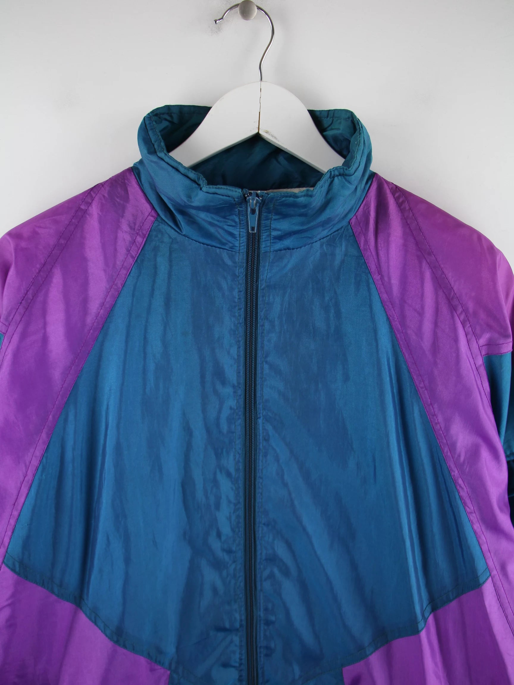 Vintage Trainingsjacke Mehrfarbig XL – Detailansicht Vorderseite