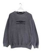 Umbro 90s Vintage Embroidered Sweater Grau M (front image)