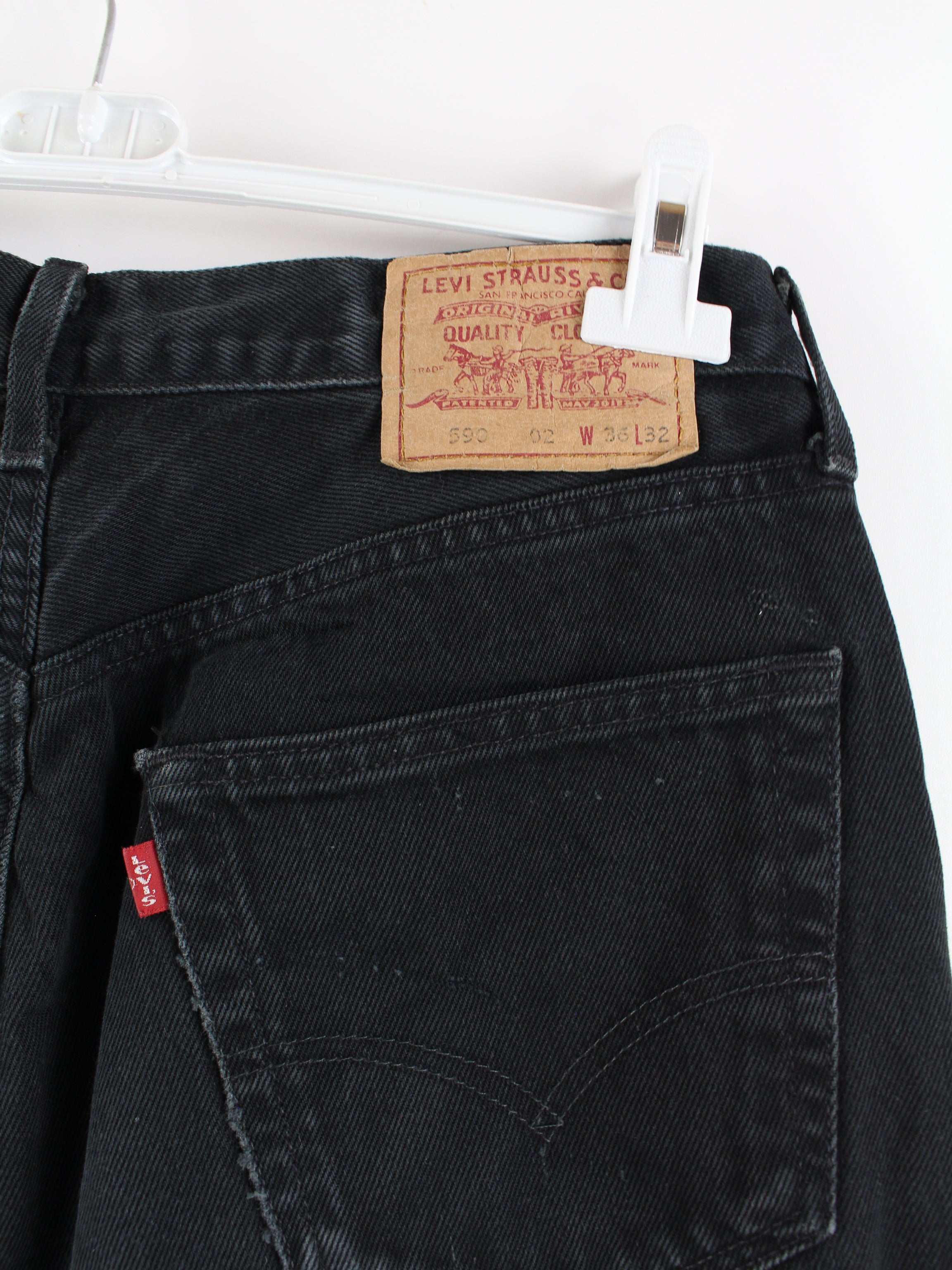 Levis 590 on sale