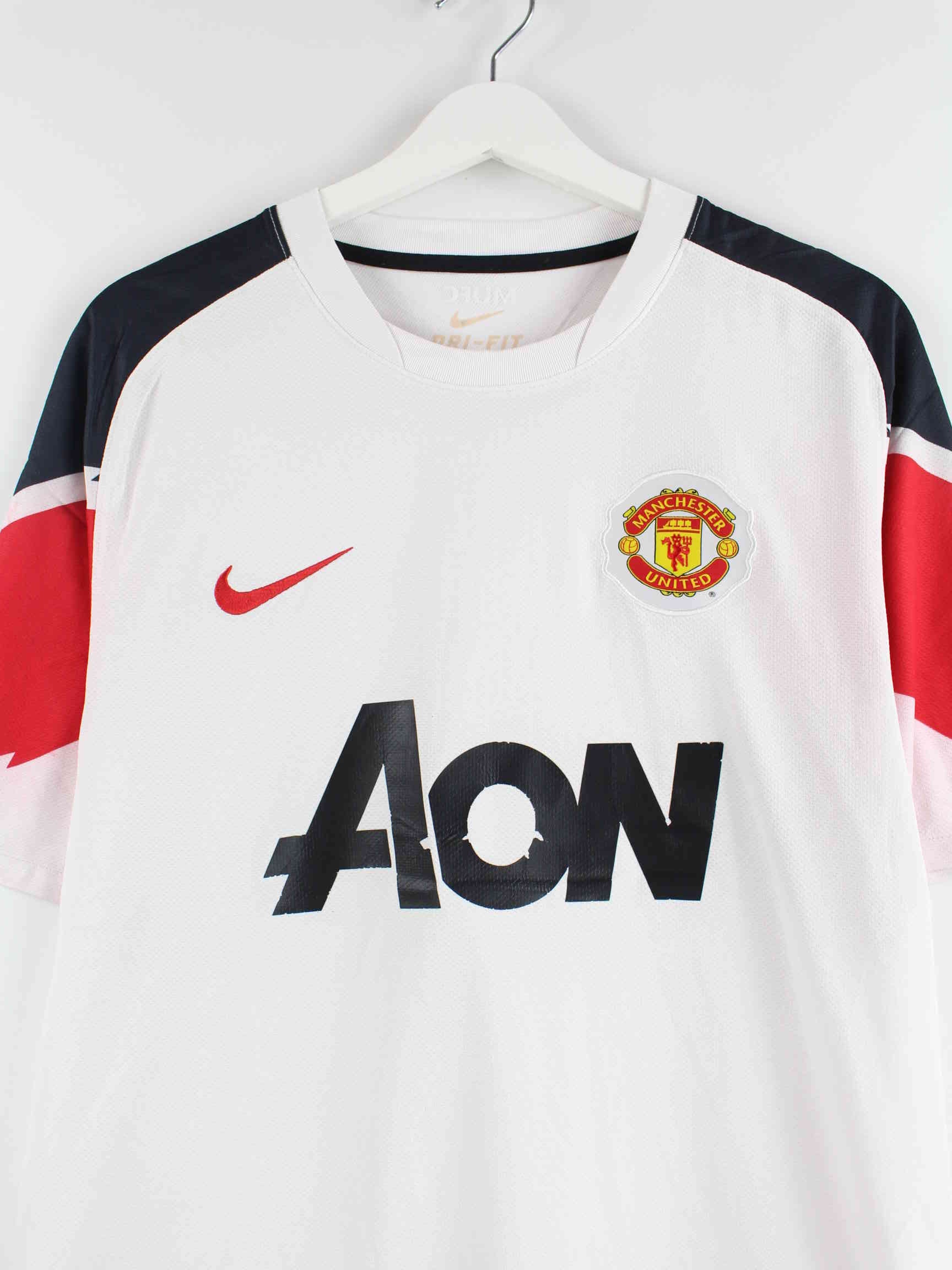 Nike manchester united shirt online