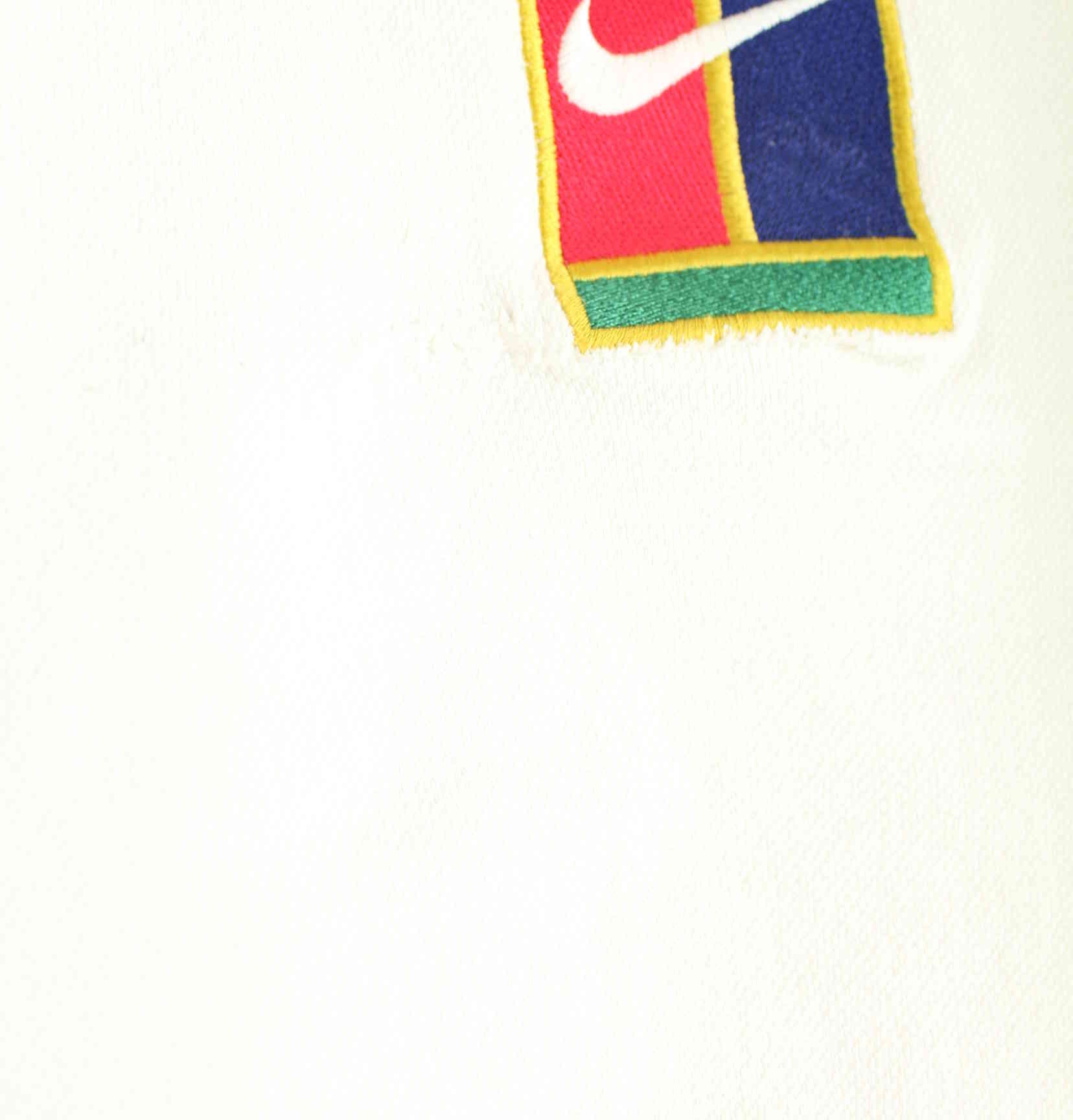Nike 90s Vintage Court Embroidered Sweater Weiß S (detail image 2)
