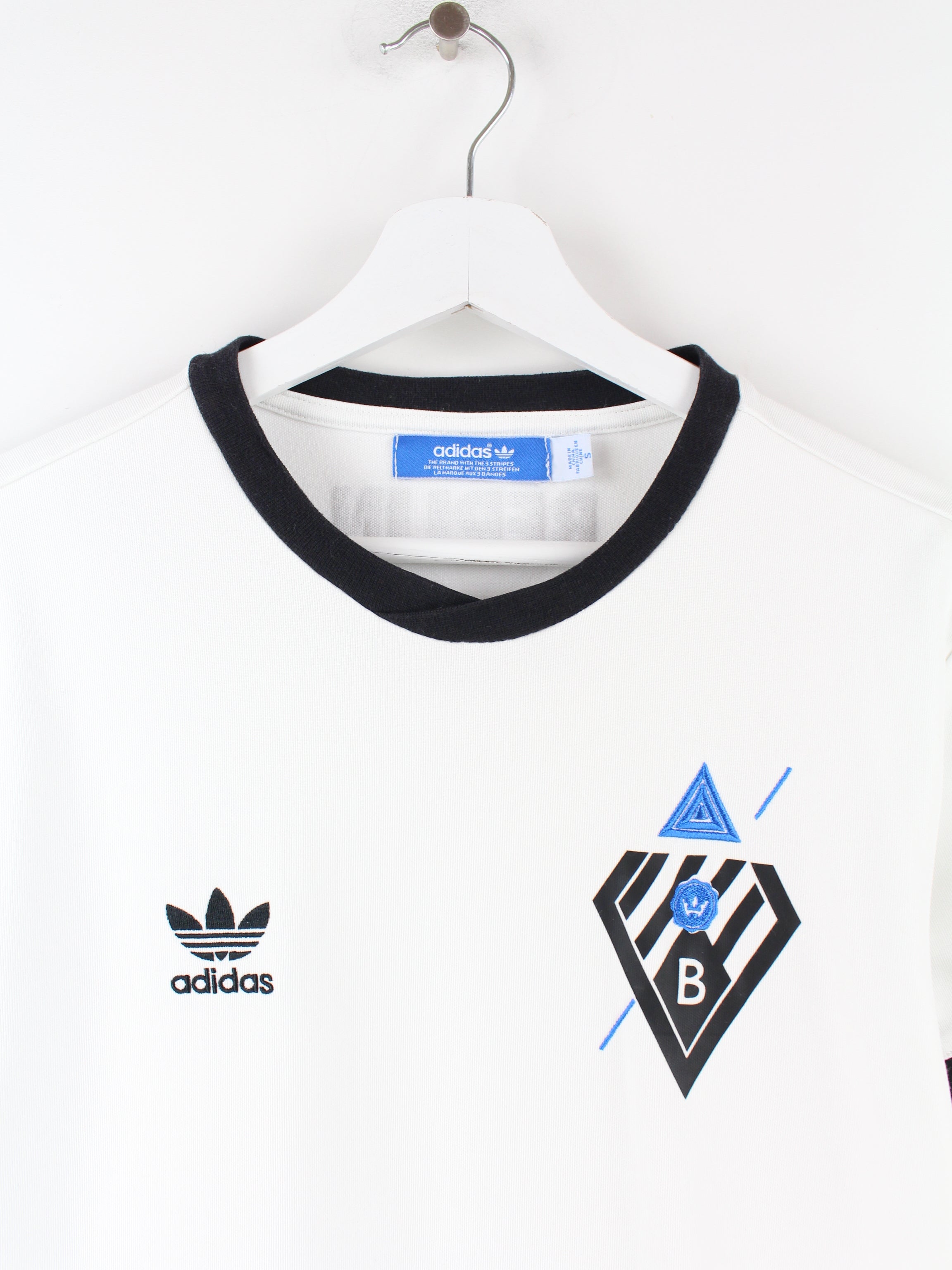 Adidas berlin logo 3 cheap streifen sweatshirt