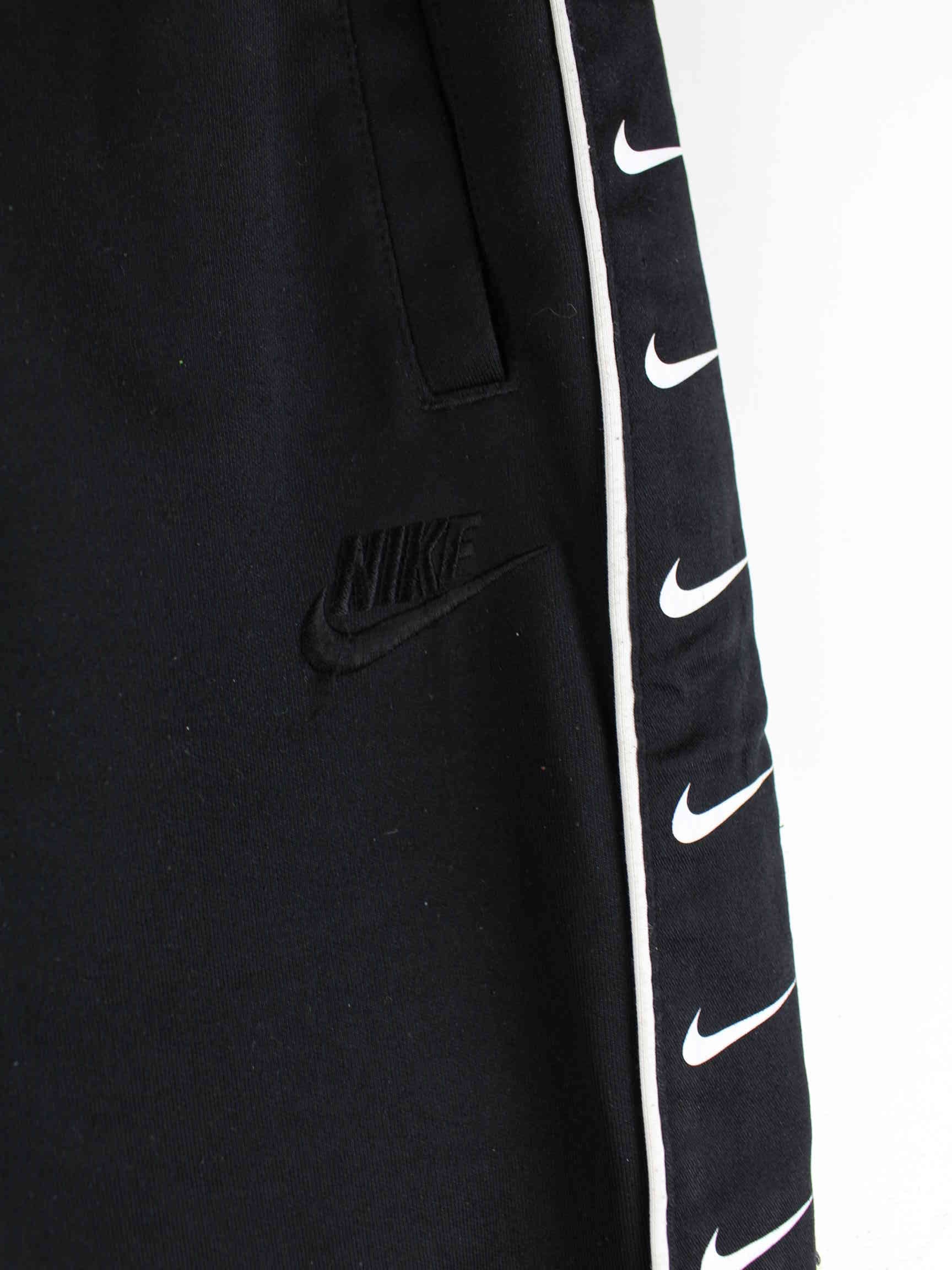 Nike Tape Track Pants Schwarz S (detail image 1)