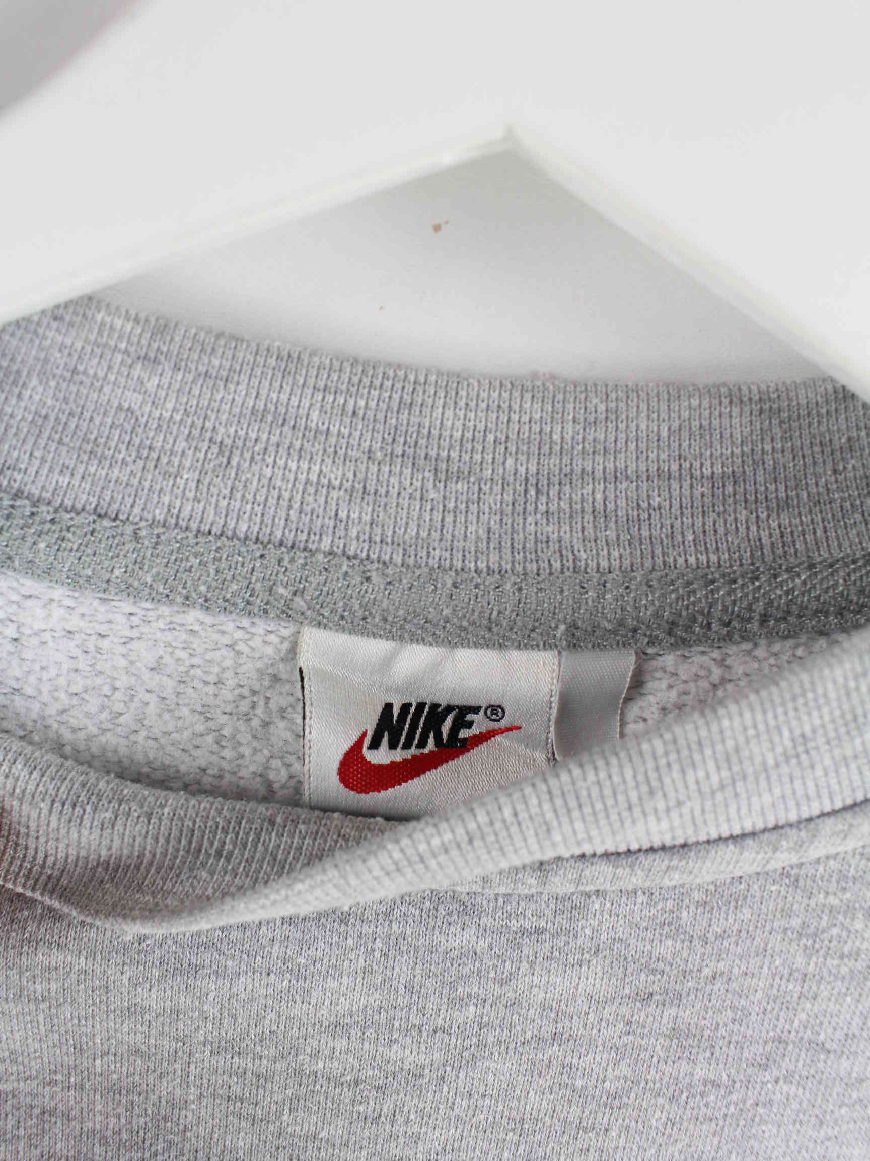 Nike Damen 90s Vintage Big Swoosh Sweater Grau S (detail image 2)
