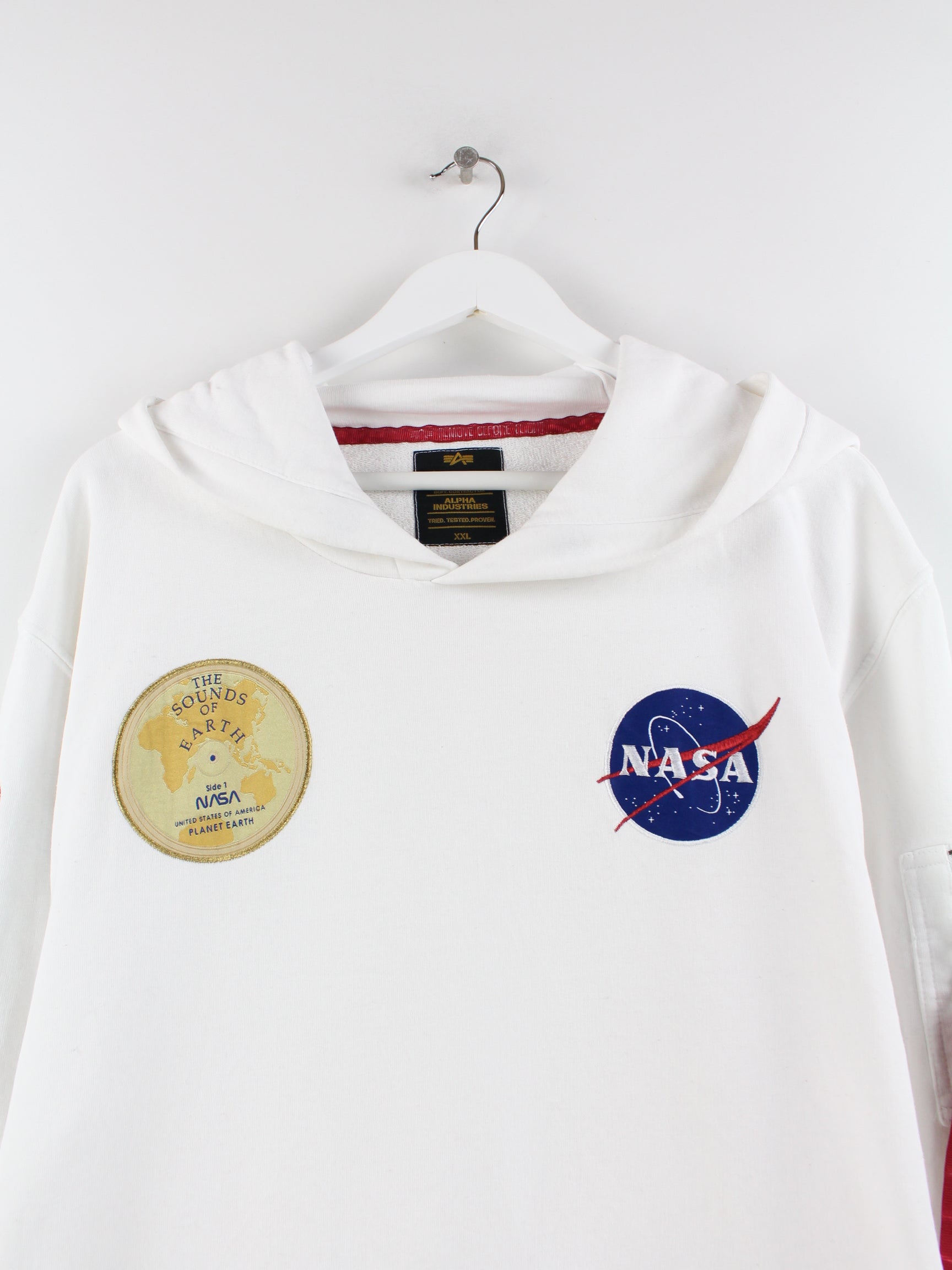 Alpha industries outlet nasa hoodie white