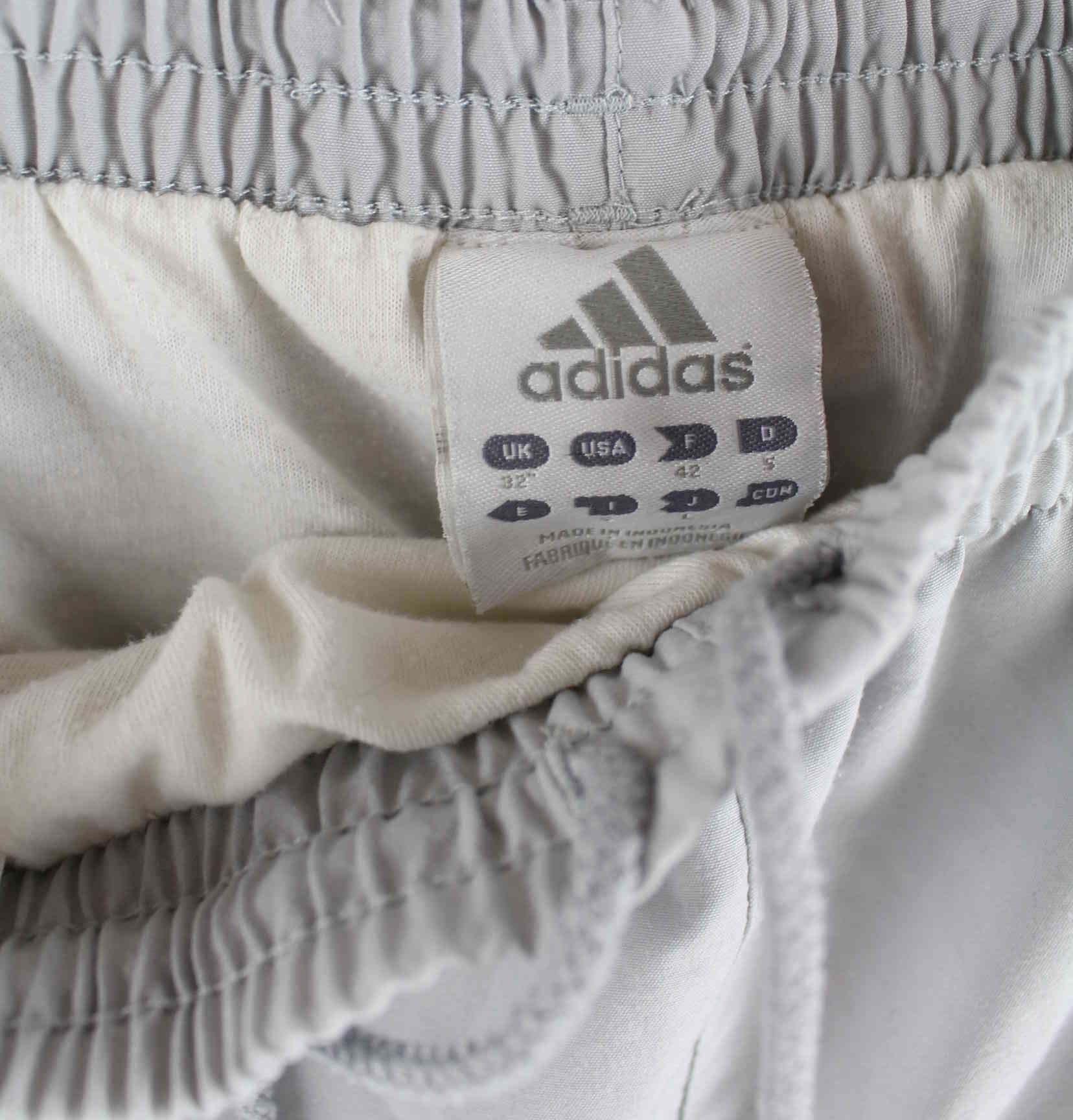 Adidas y2k Shorts Grau L (detail image 3)