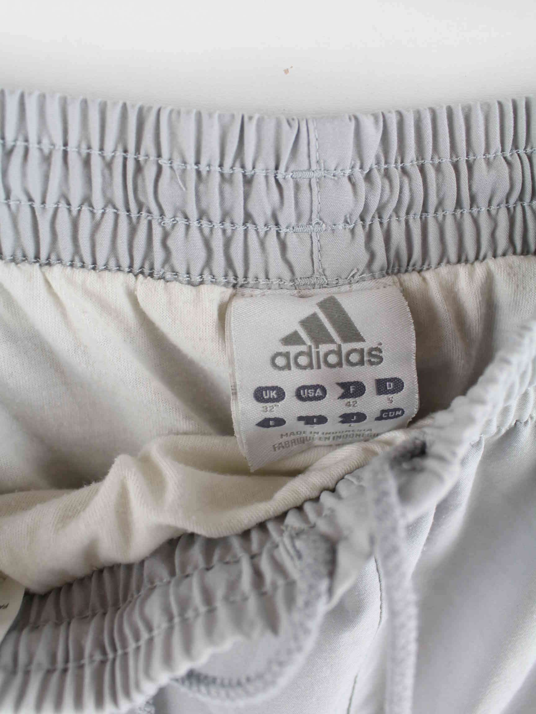 Adidas y2k Shorts Grau L (detail image 3)