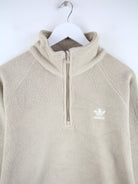 Adidas Fleece Beige L – Detailansicht Vorderseite