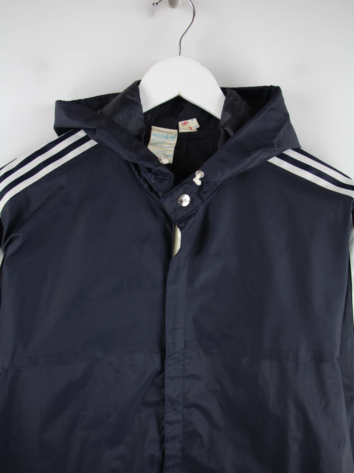 Adidas Leichte Jacke Blau M – Detailansicht Vorderseite