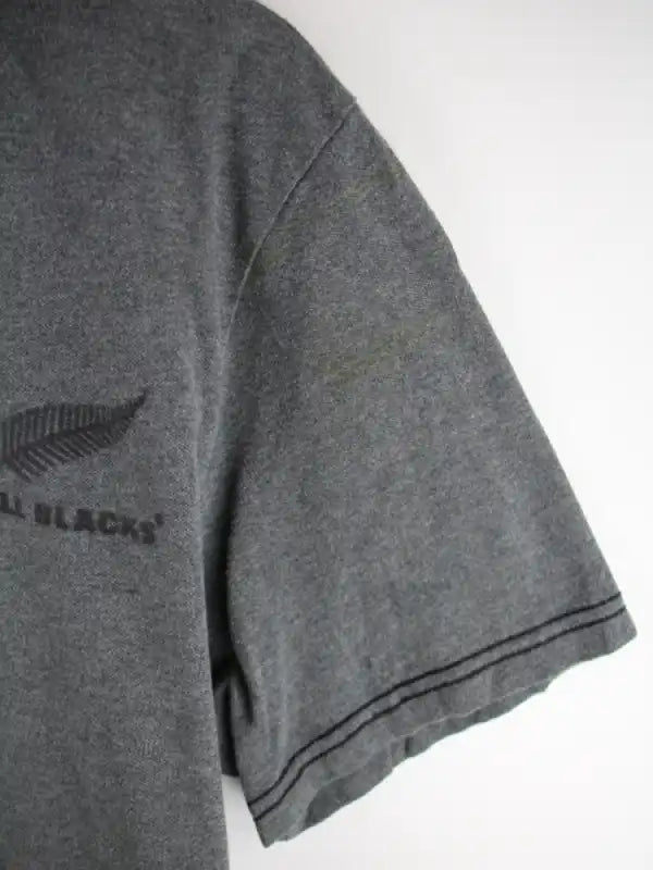 Adidas Polo Grau M – Etikett
