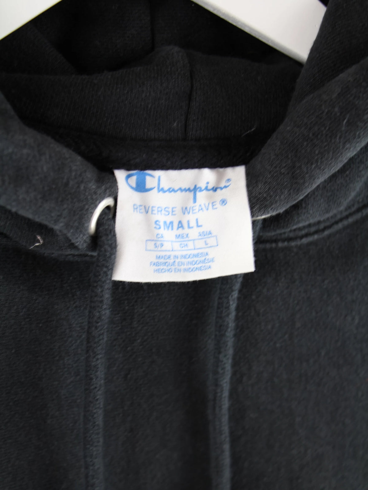 Champion Hoodie Schwarz S – Etikett