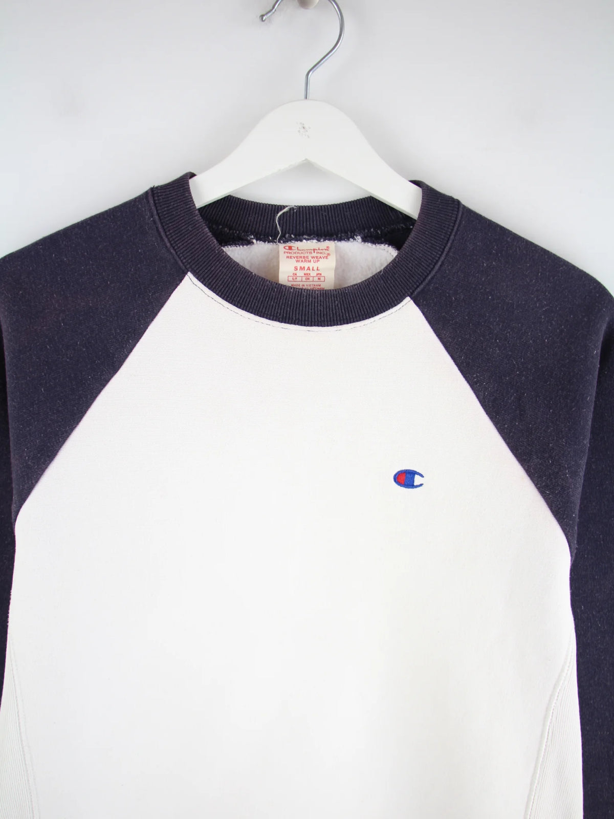 Champion Sweater Weiß S – Detailansicht Vorderseite