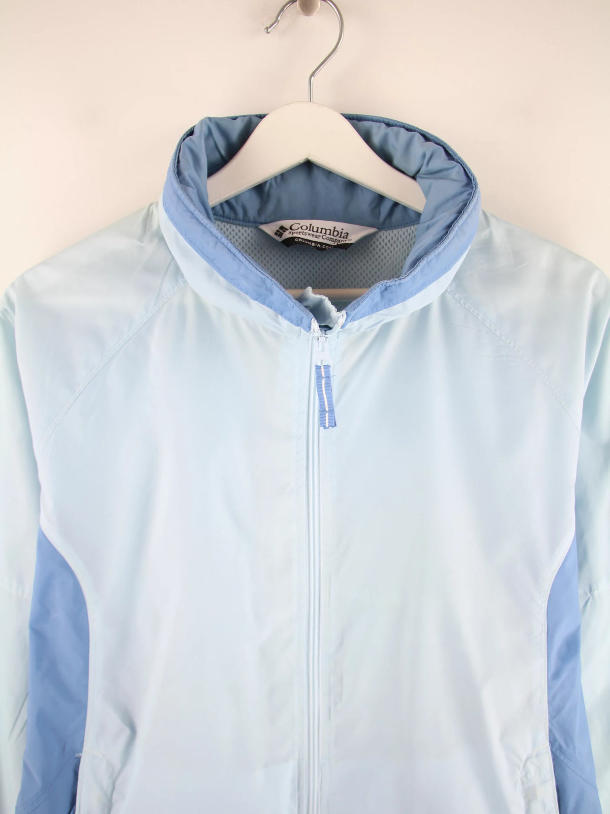 Columbia Leichte Jacke Blau L – Detailansicht Vorderseite