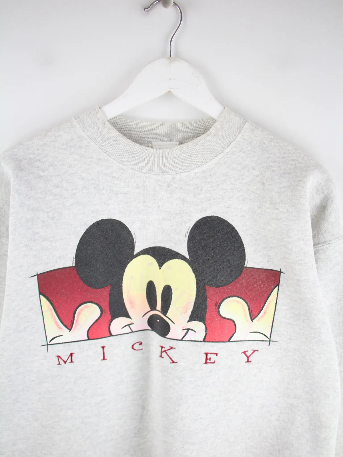 Disney Sweater Grau L – Detailansicht Vorderseite