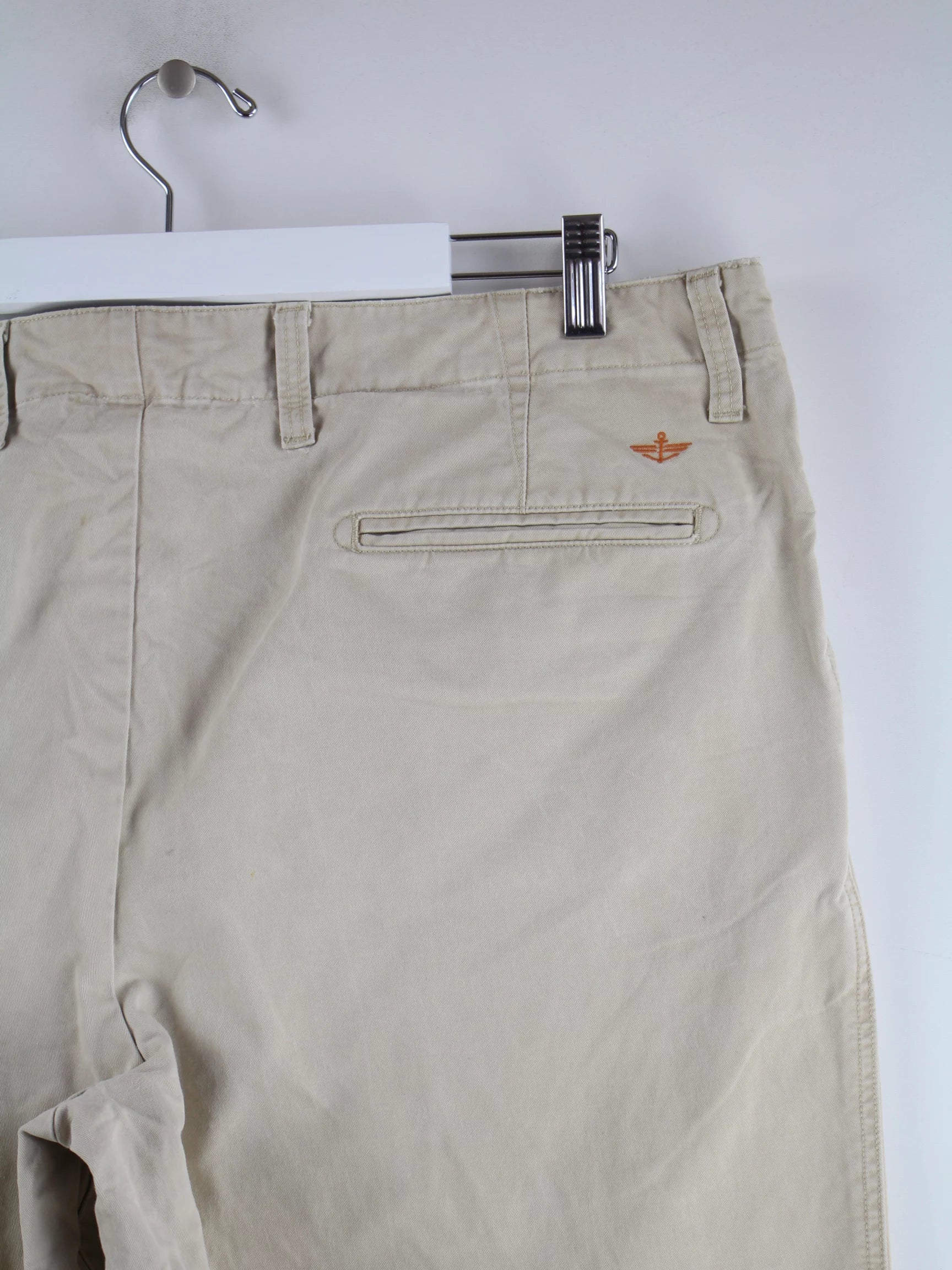 Dockers Hose Beige One Size – Detailansicht Vorderseite