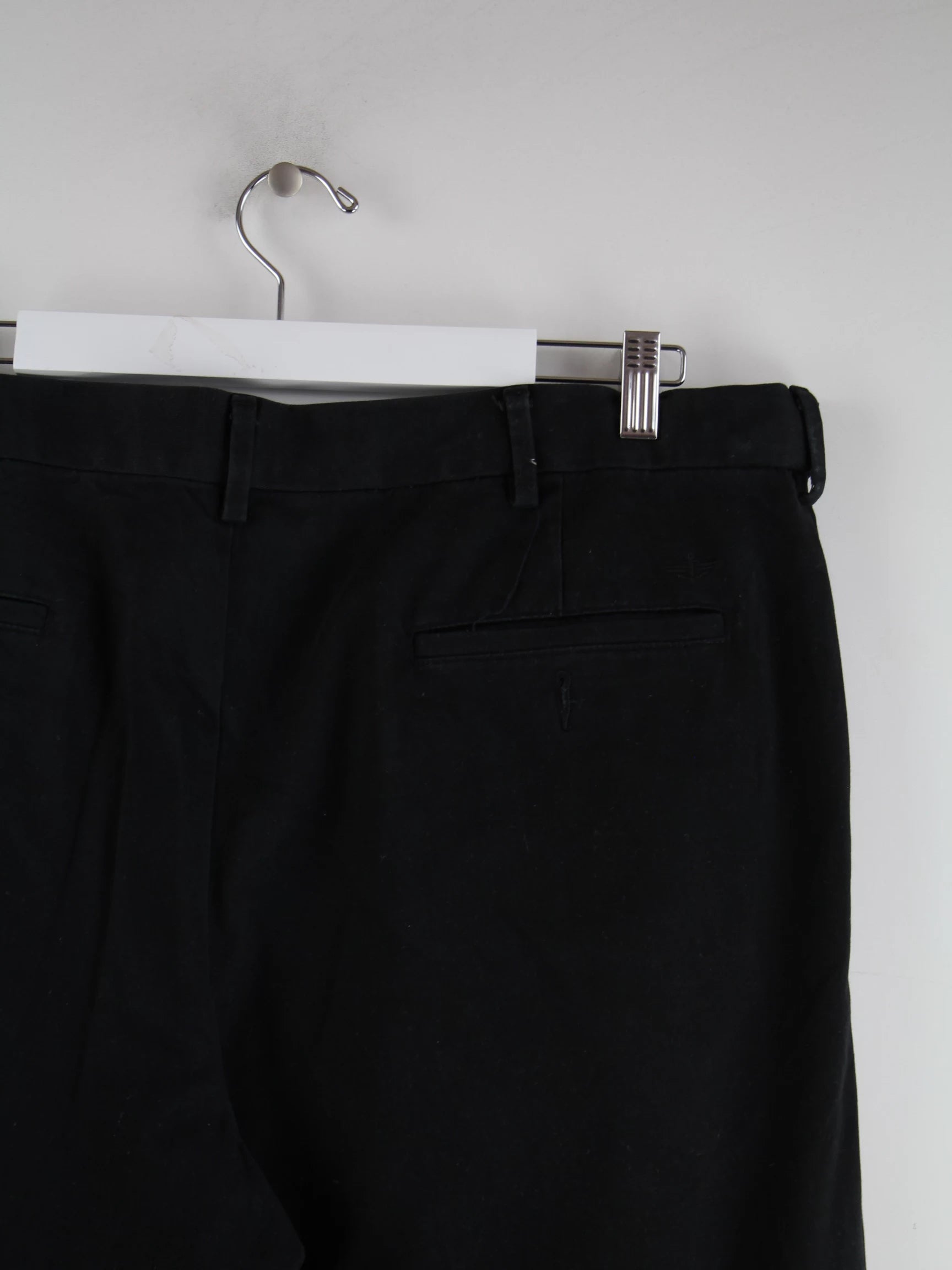 Dockers Hose Schwarz One Size – Detailansicht Vorderseite