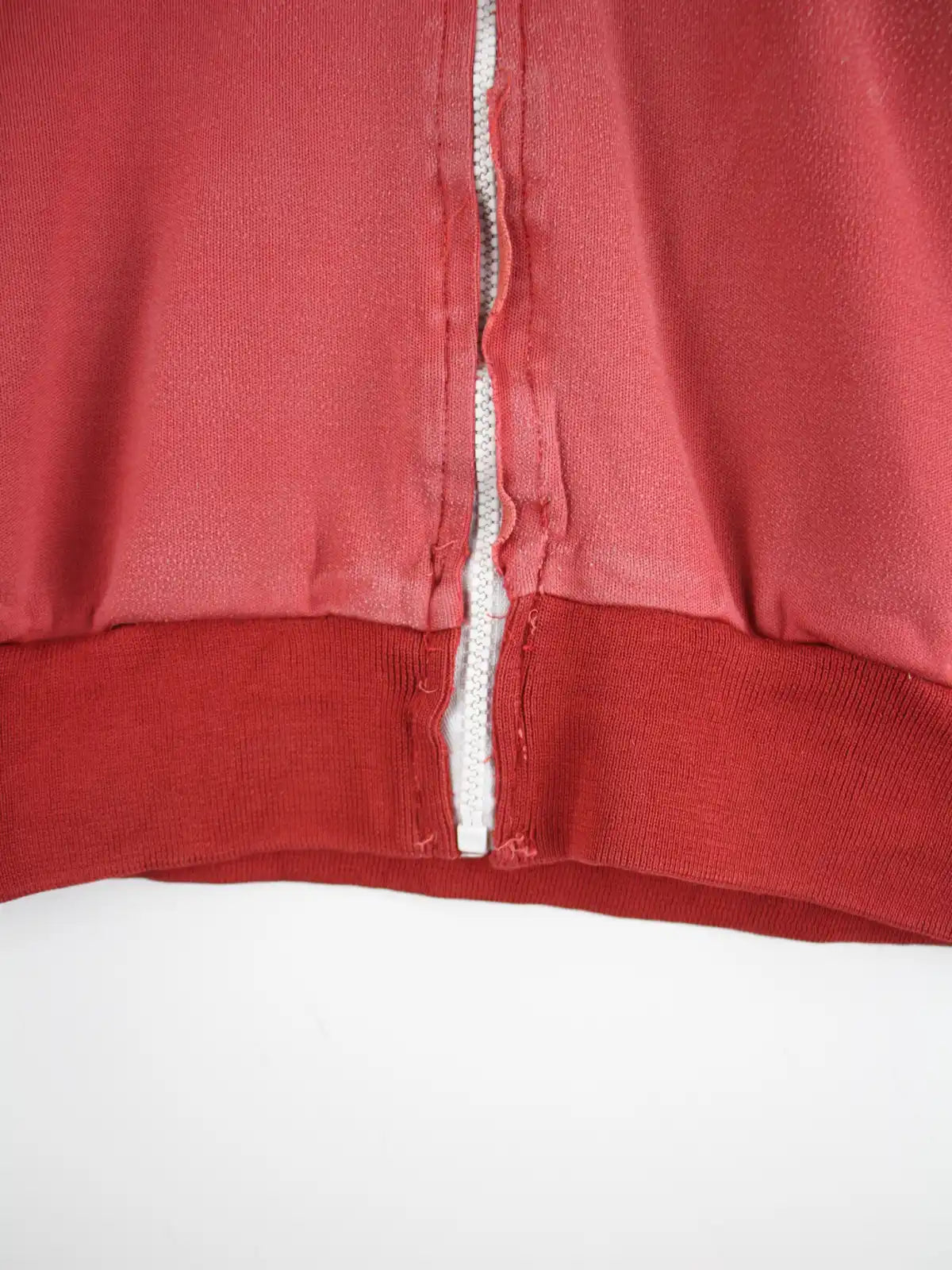 Guess Sweatjacke Rot L – Detailbild 2