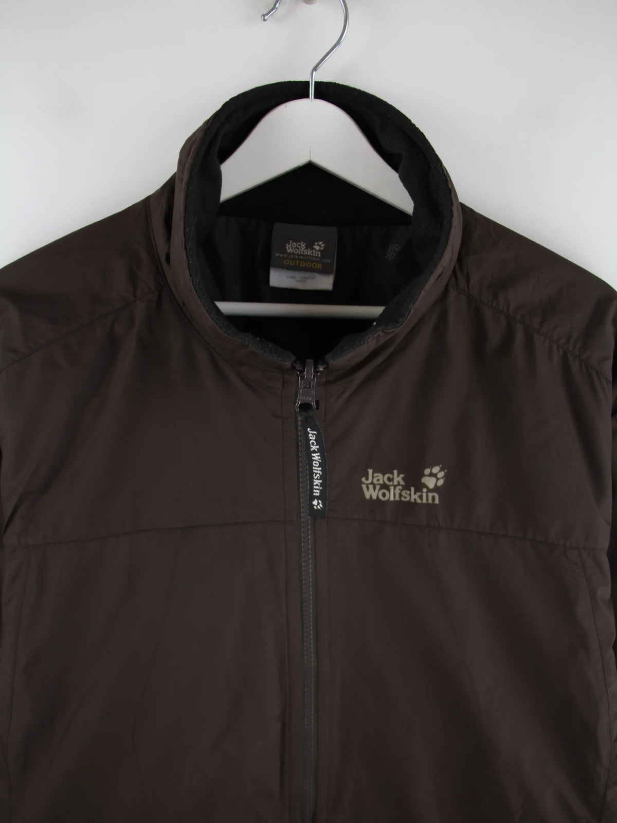 Jack Wolfskin Leichte Jacke Braun XL – Detailansicht Vorderseite