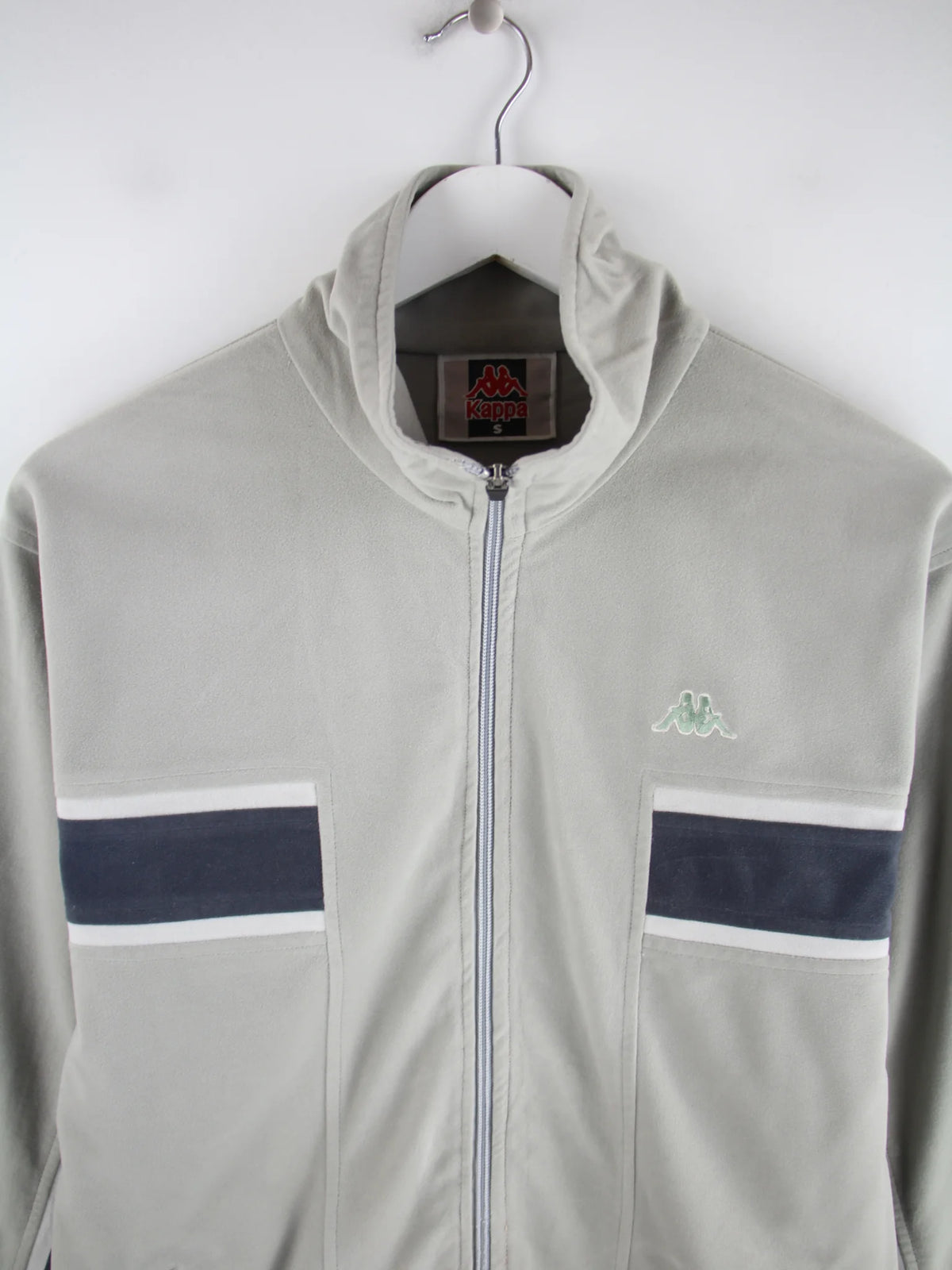 Kappa Trainingsjacke Grau S – Detailansicht Vorderseite
