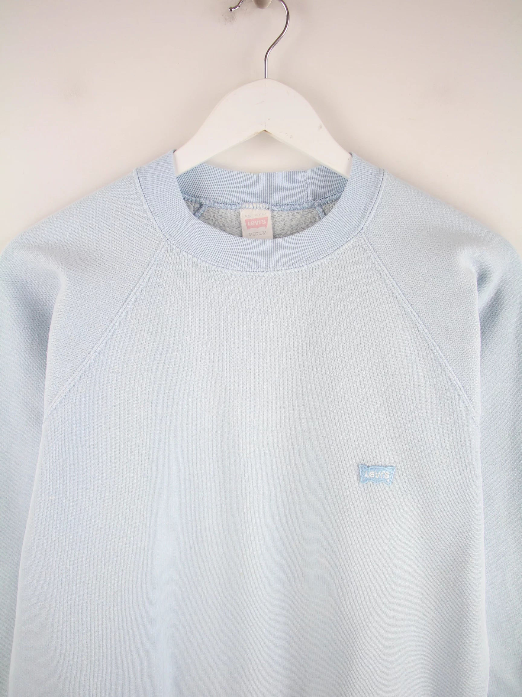 Levi's Sweater Blau S – Detailansicht Vorderseite