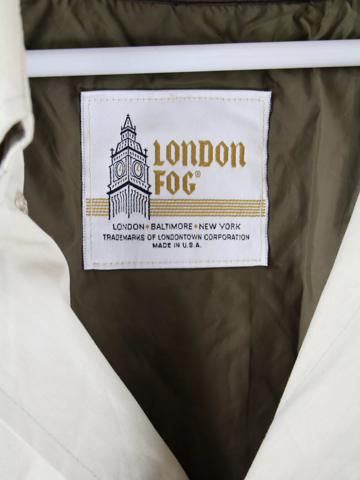 London Fog Mantel Beige L – Etikett