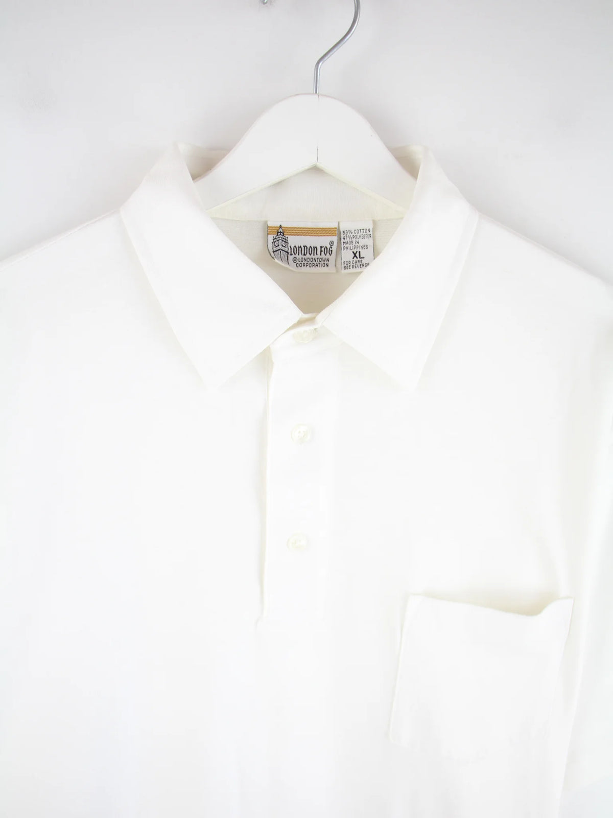 London Fog Polo Weiß XL – Detailansicht Vorderseite