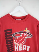 Mitchell & Ness Sweater Rot L – Detailansicht Vorderseite
