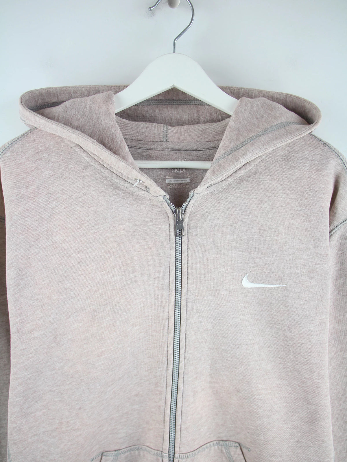 Nike Hoodie Beige XL – Detailansicht Vorderseite