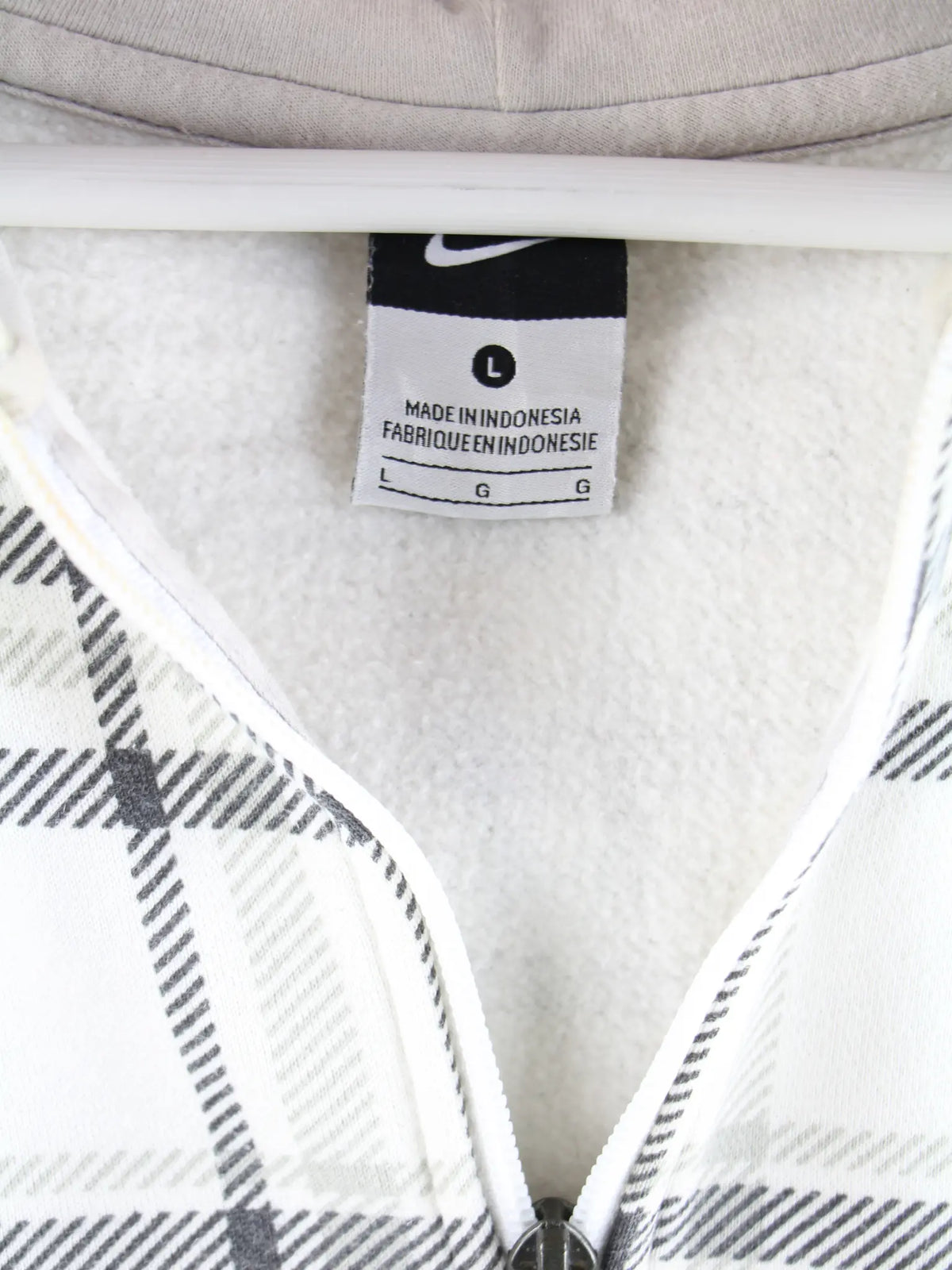 Nike Hoodie Weiß L – Etikett
