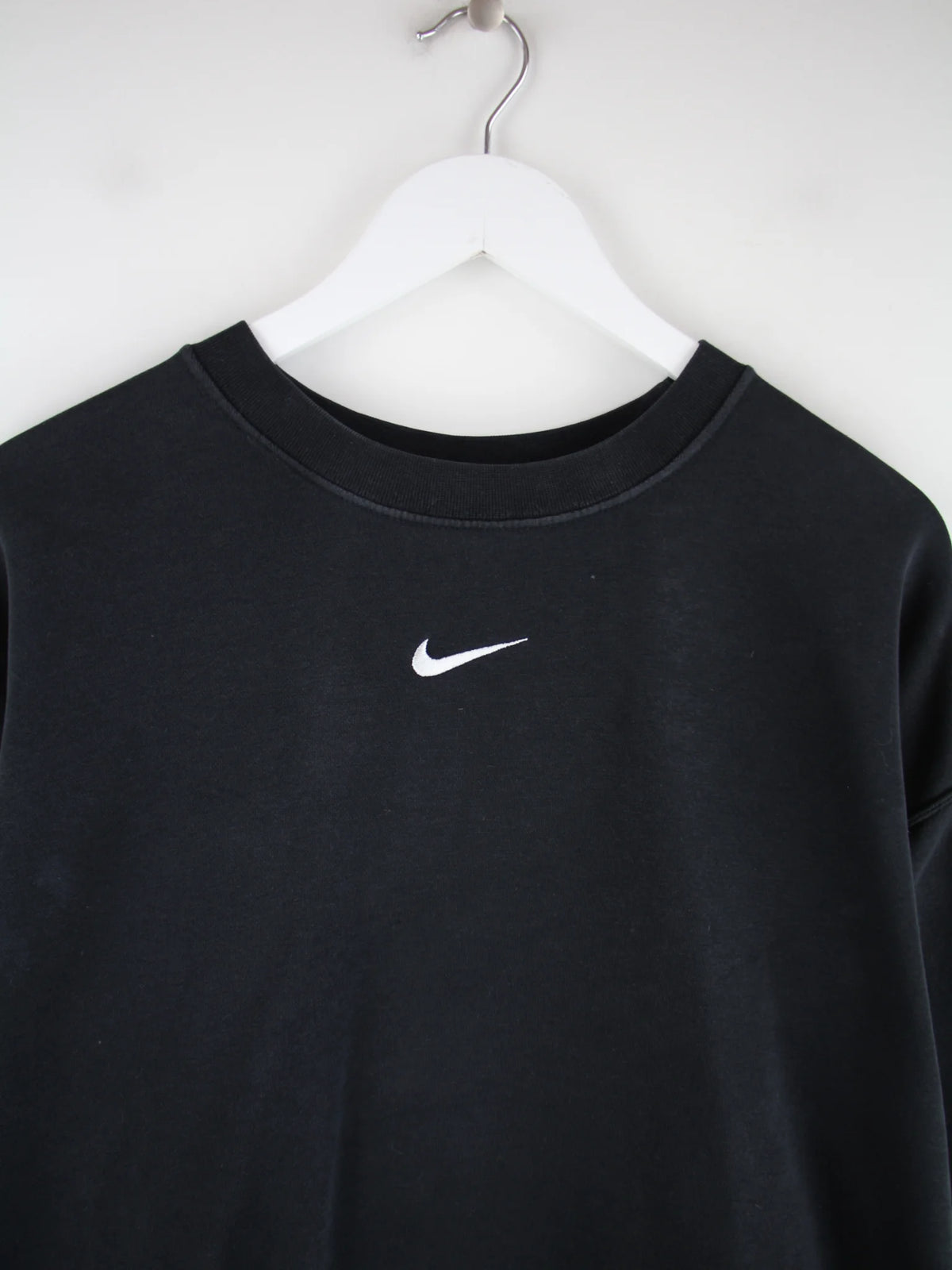 Nike Sweater Schwarz XXL – Detailansicht Vorderseite