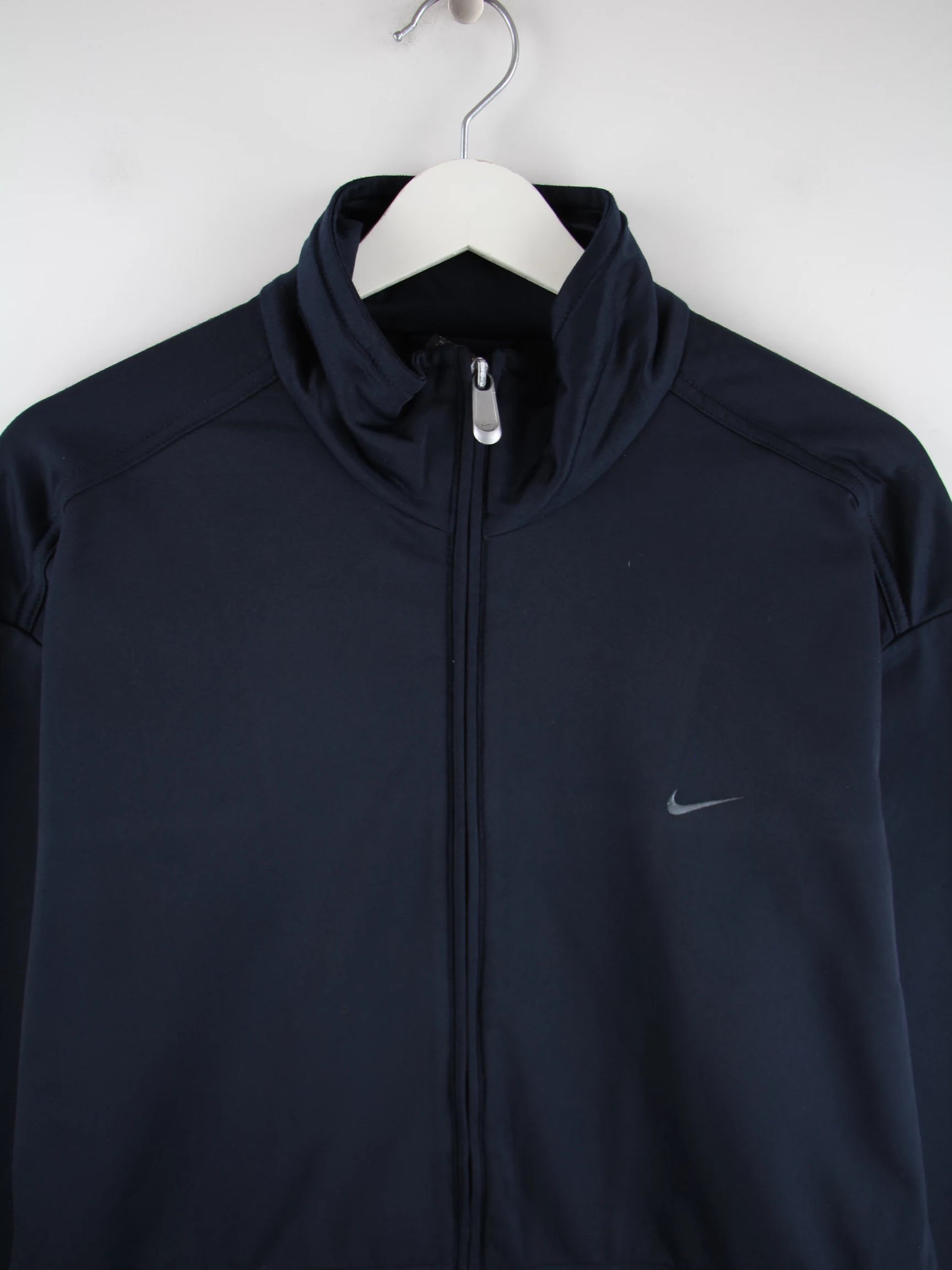 Nike Trainingsjacke Blau XL – Detailansicht Vorderseite