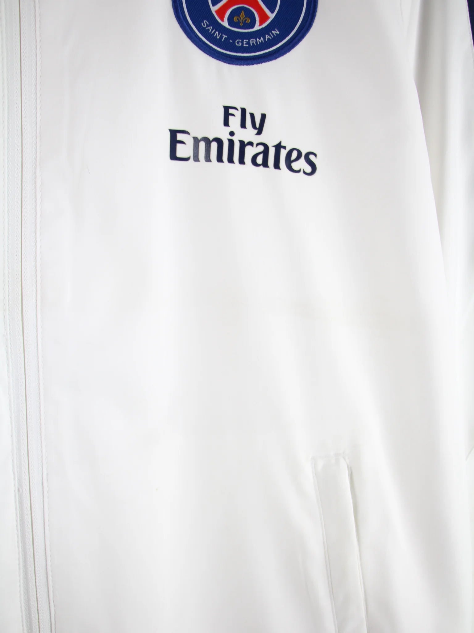 Nike Trainingsjacke Weiß M – Detailansicht Vorderseite