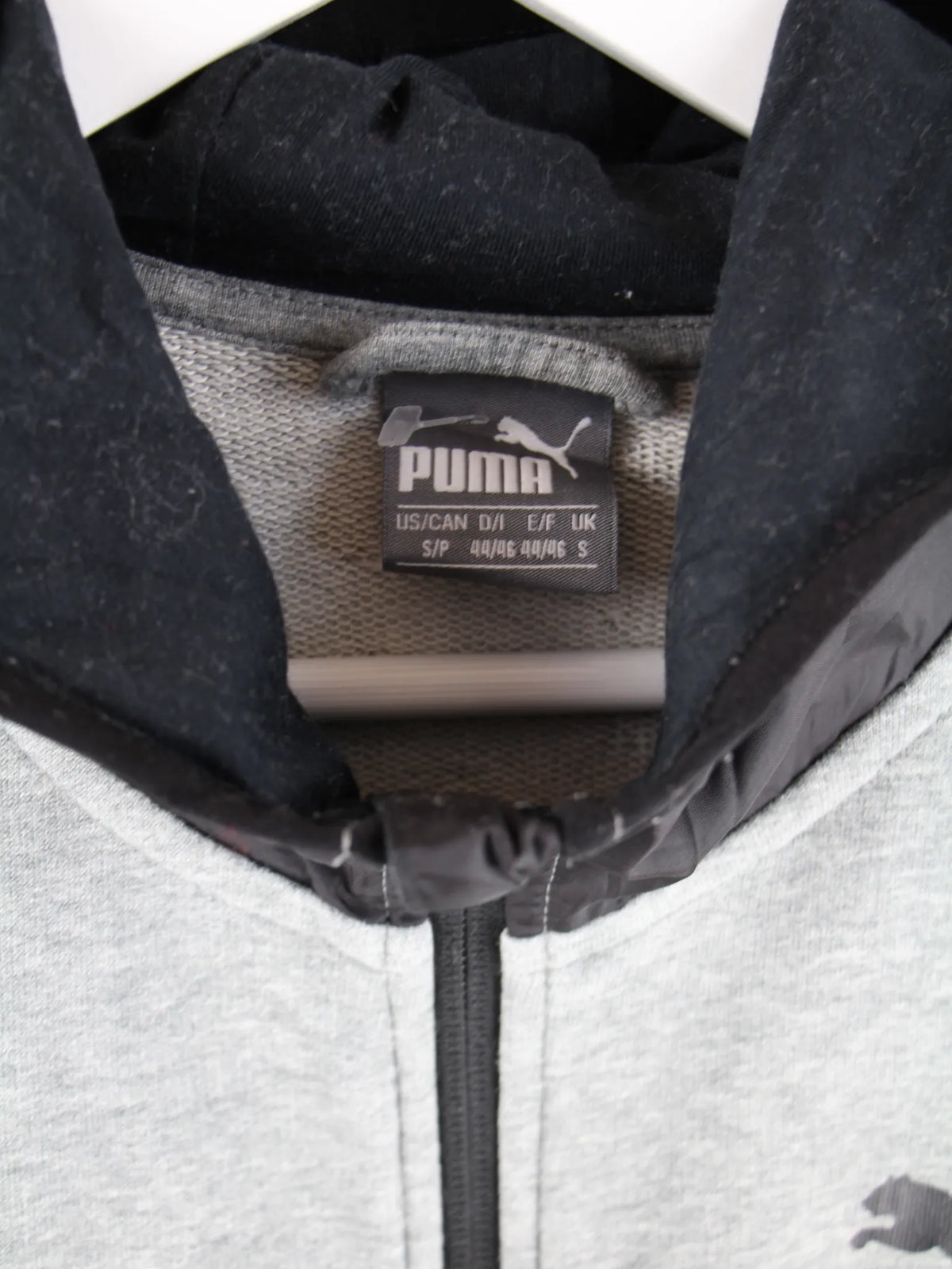 Puma Hoodie Grau S – Etikett