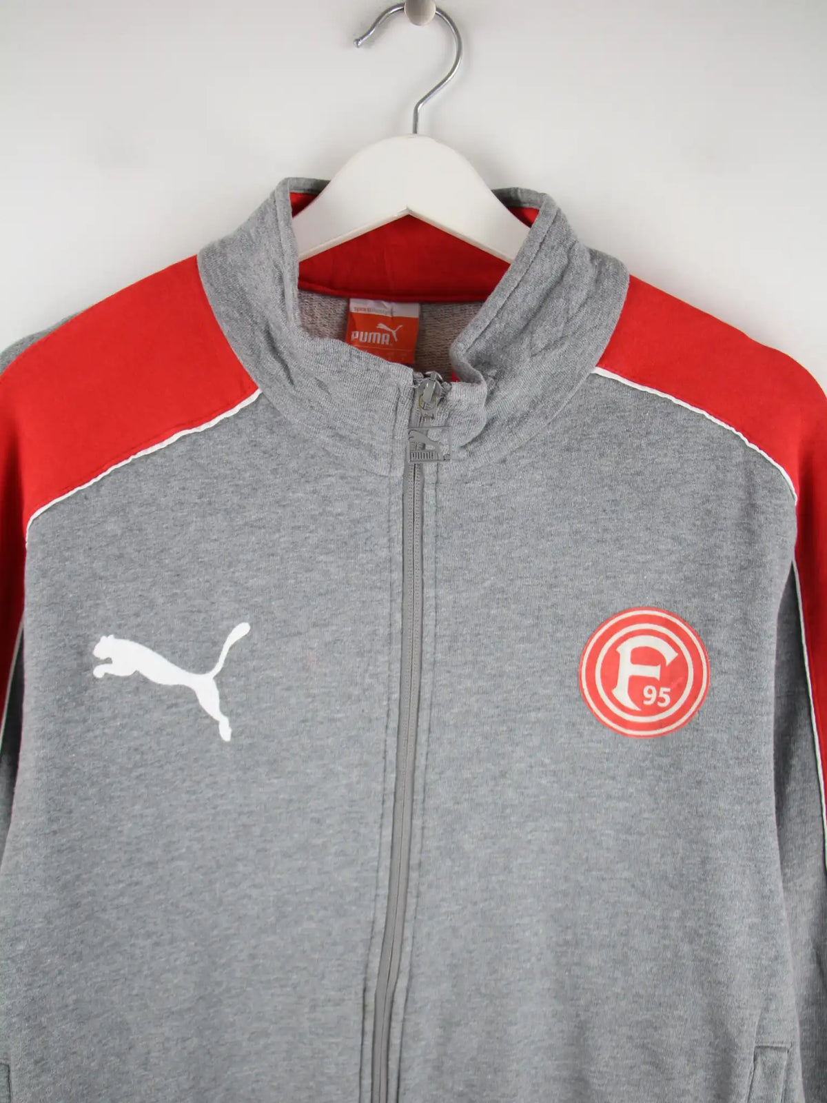 Puma Sweatjacke Grau L – Detailansicht Vorderseite
