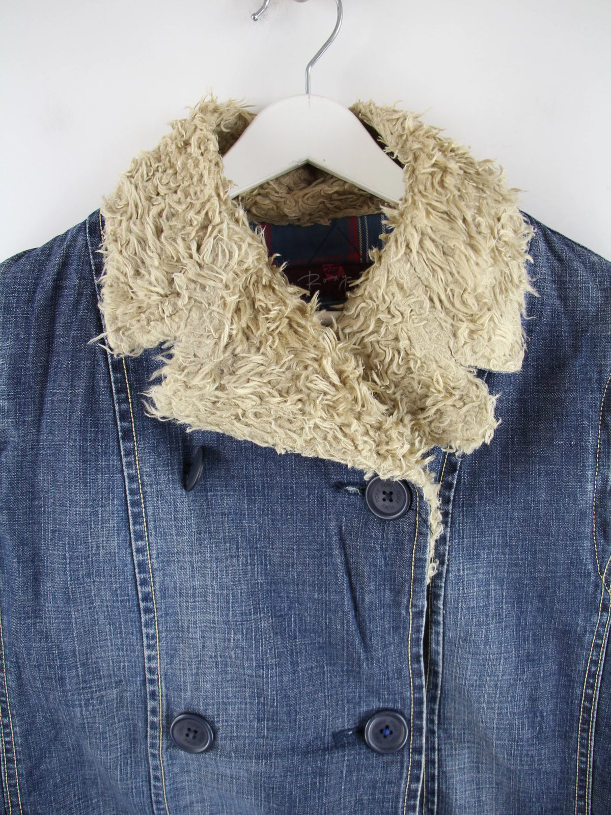 Quiksilver Jeansjacke Blau L – Detailansicht Vorderseite