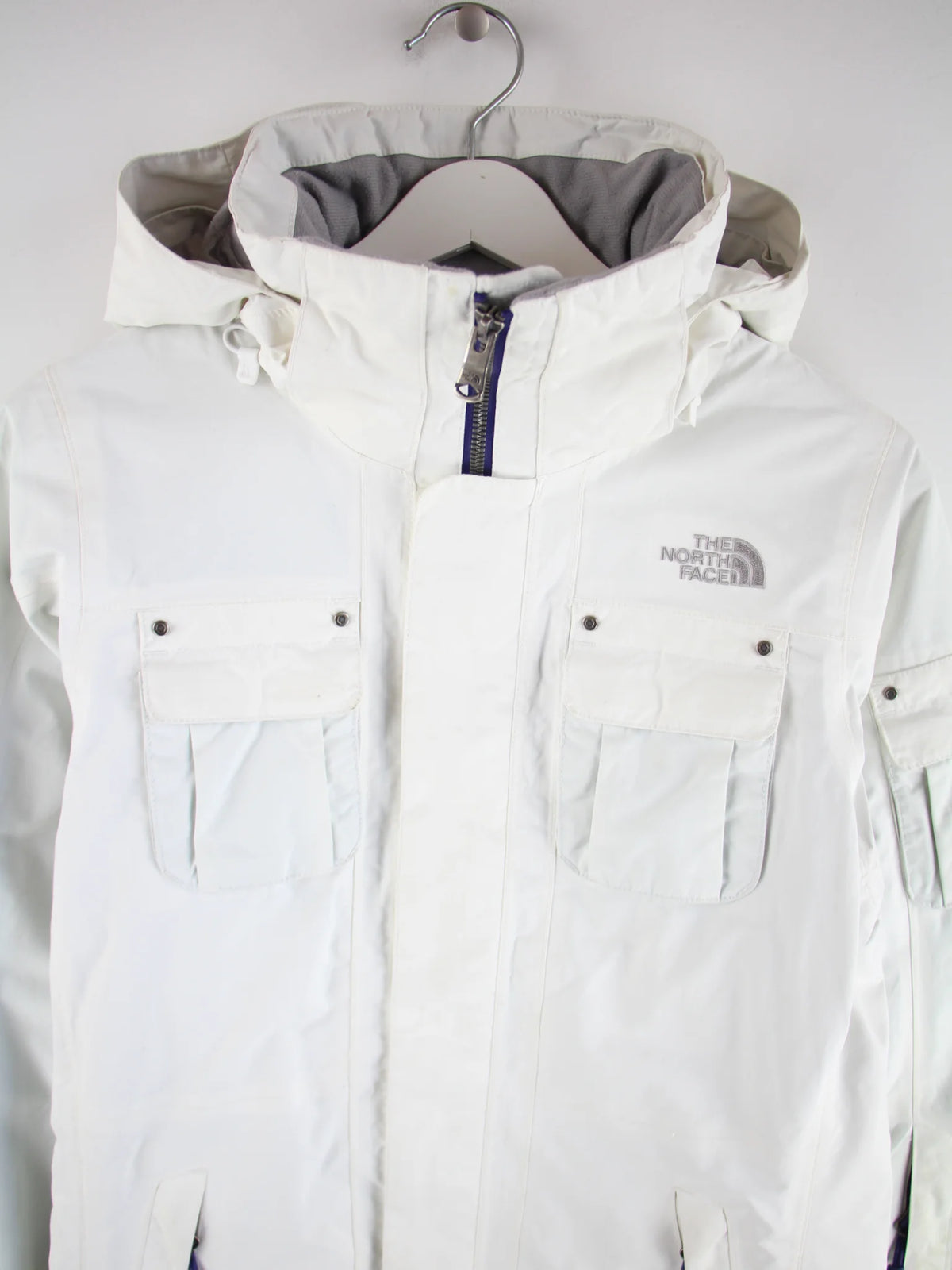 The North Face Jacke Weiß S – Detailansicht Vorderseite