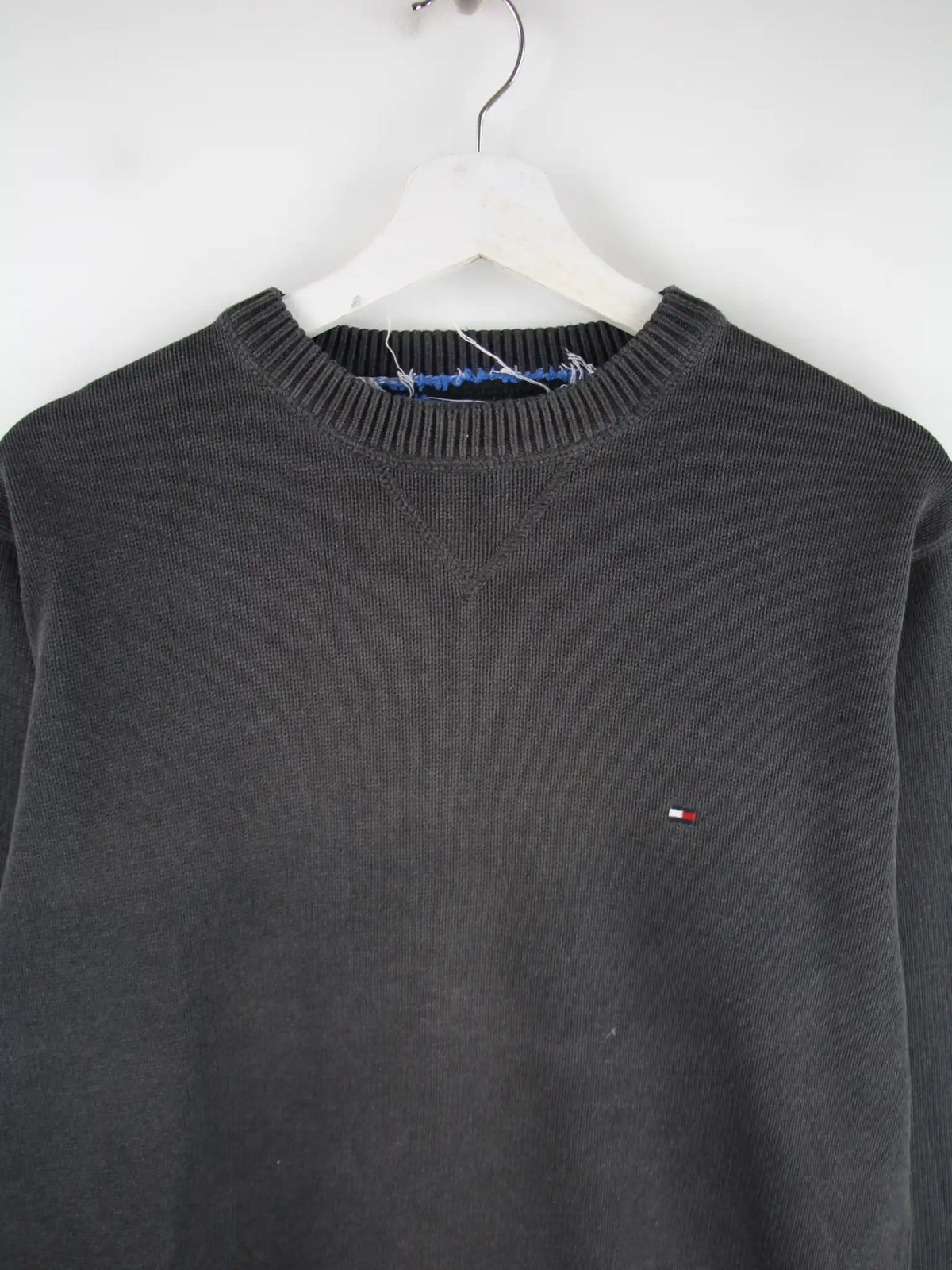 Tommy Hilfiger Pullover Grau S – Detailansicht Vorderseite