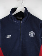 Umbro Fleece Blau M – Detailansicht Vorderseite